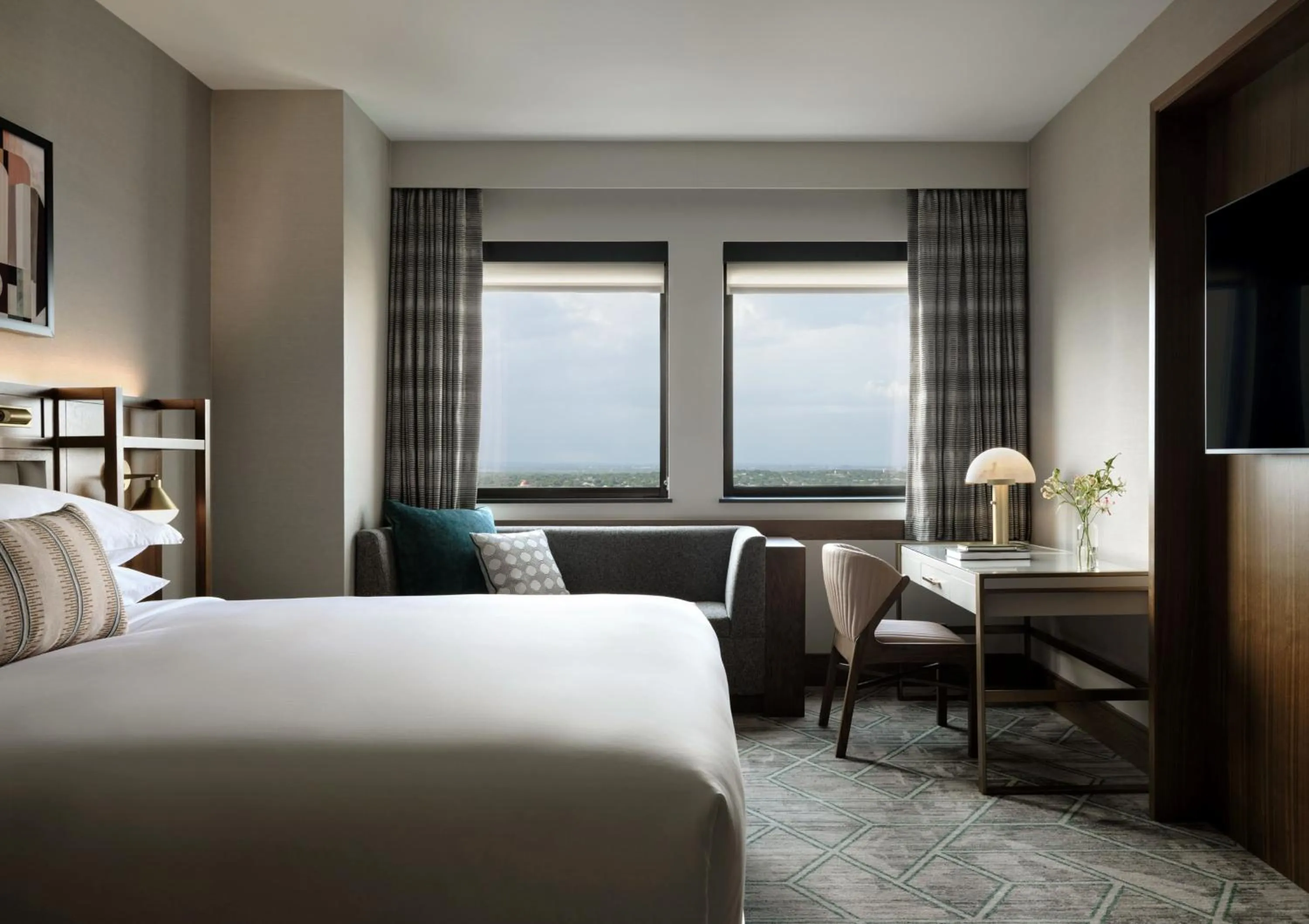 Photo of the whole room, Bed in InterContinental San Antonio Riverwalk by IHG