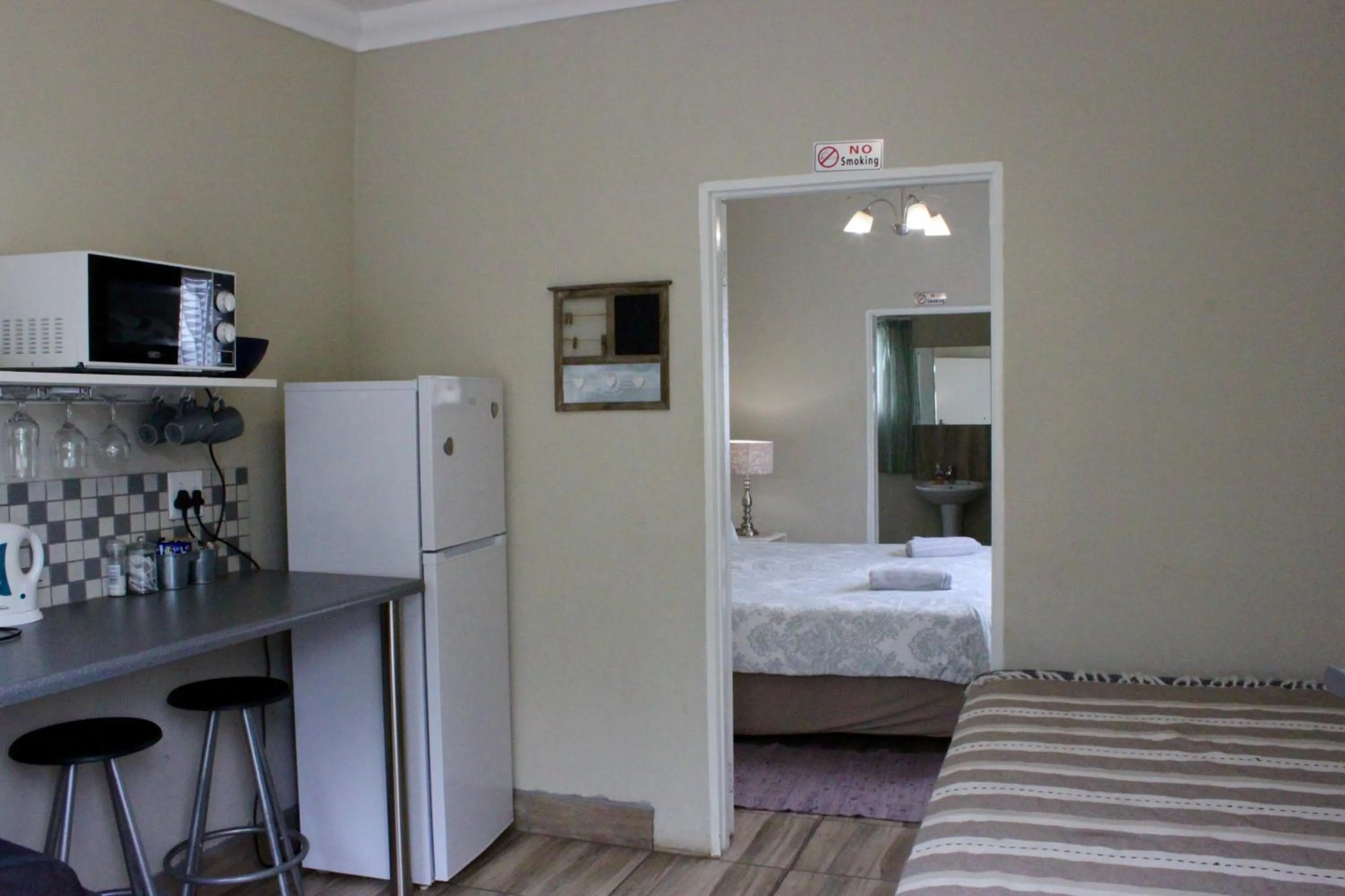 Photo of the whole room, Bed in khaya4u Guesthouse