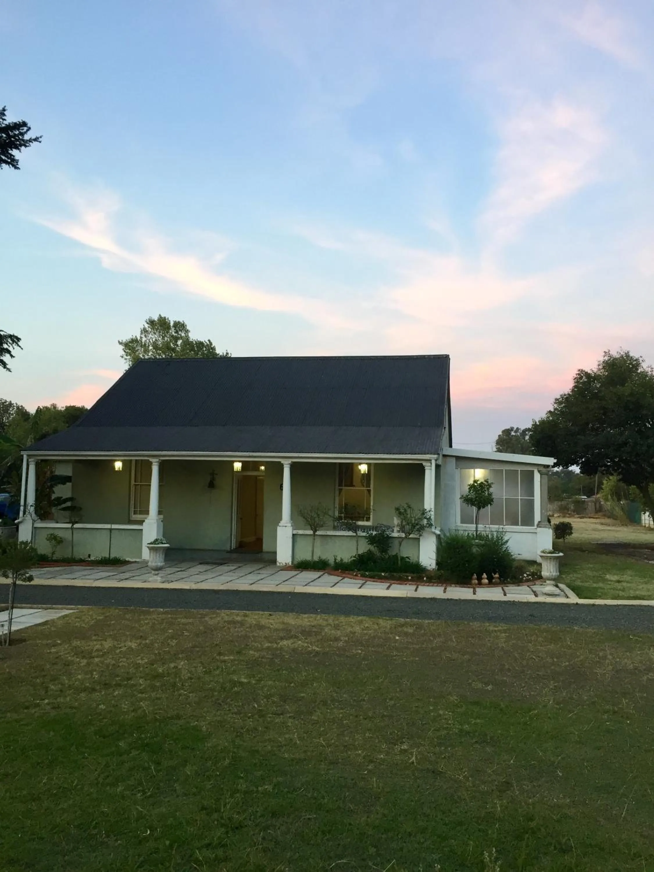 Garden in khaya4u Guesthouse