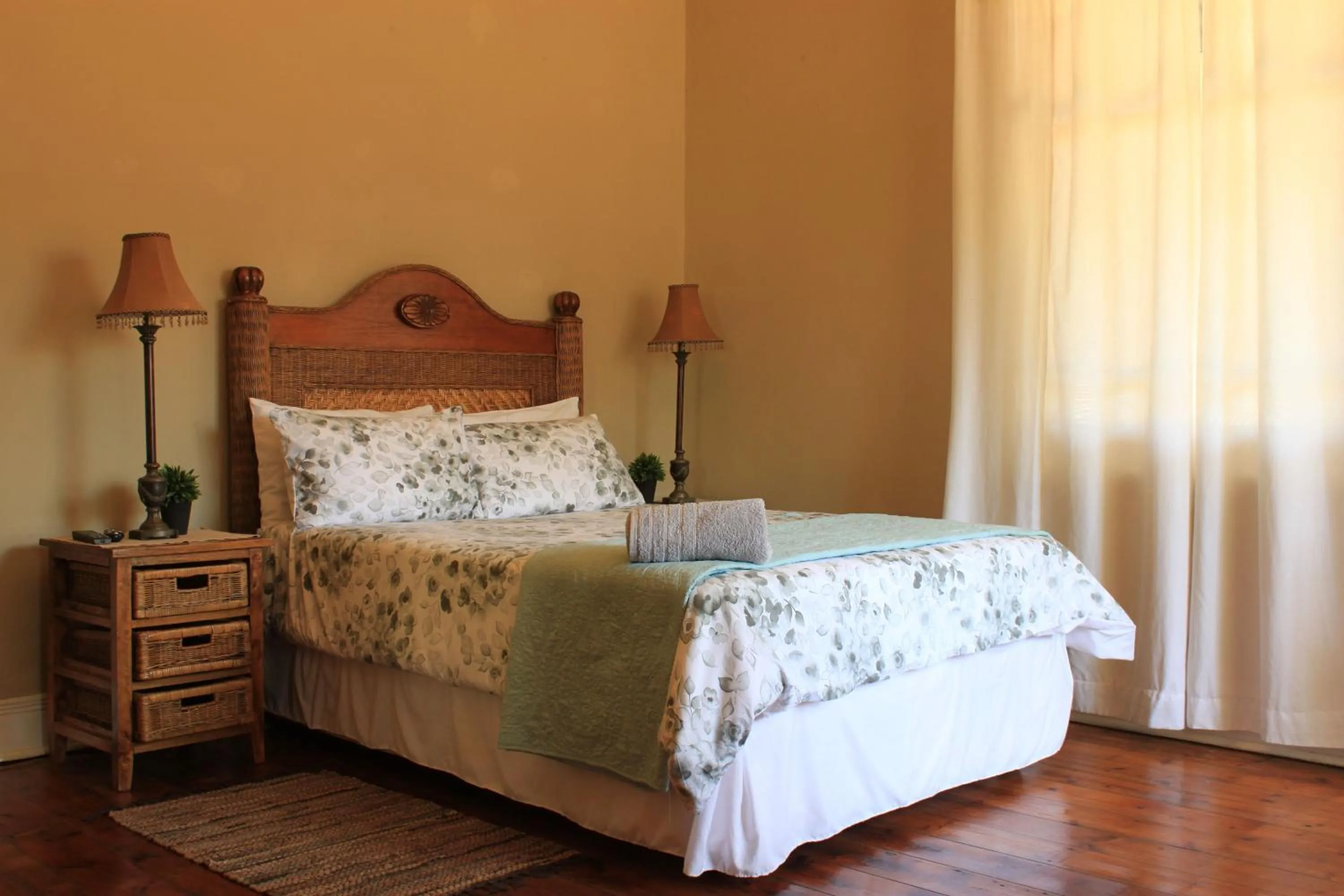 Photo of the whole room, Bed in khaya4u Guesthouse