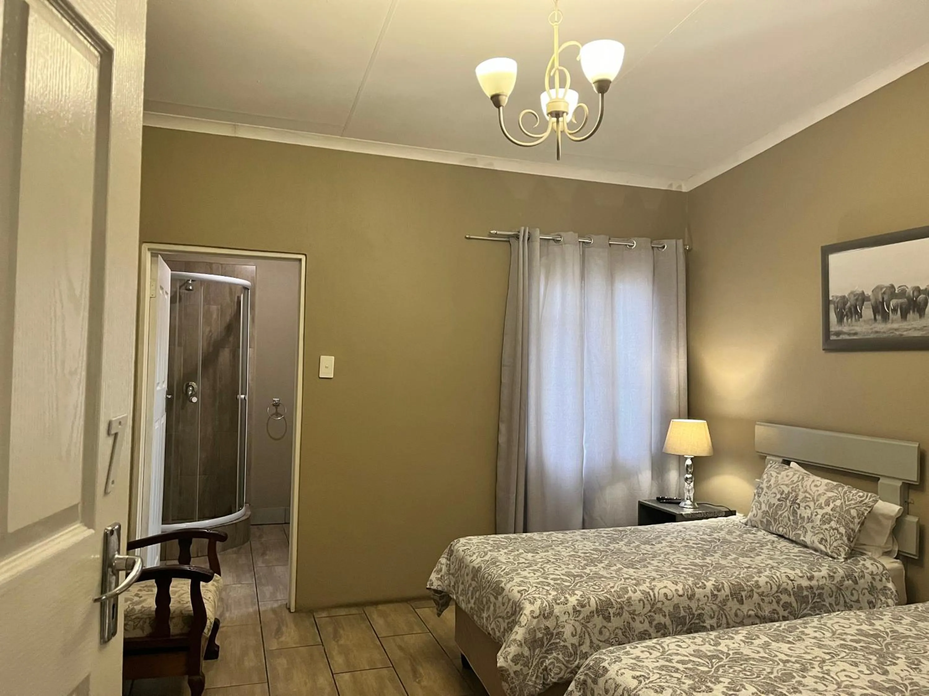 Photo of the whole room, Bed in khaya4u Guesthouse