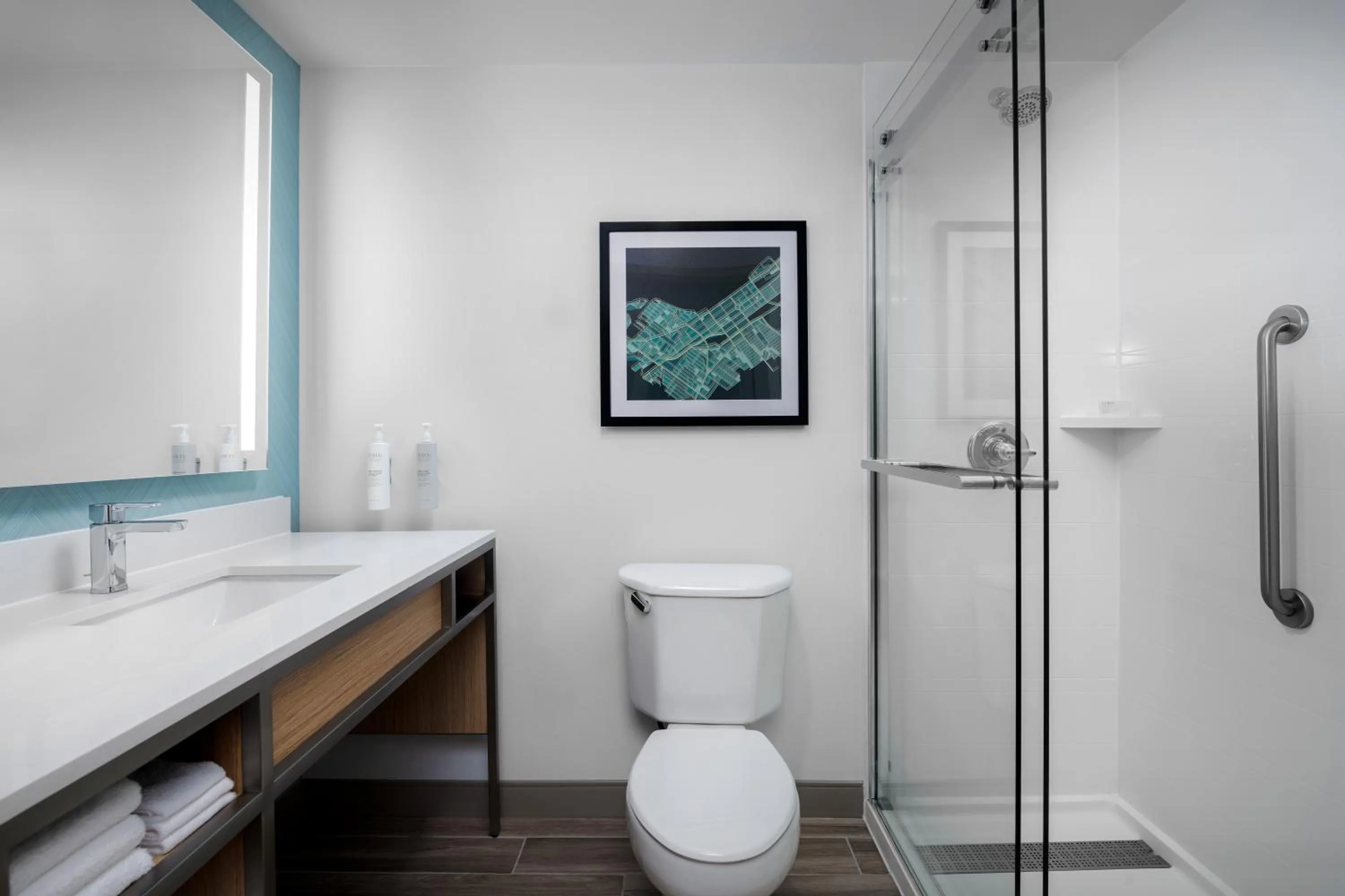 Shower in Hilton Garden Inn Wilkes-Barre