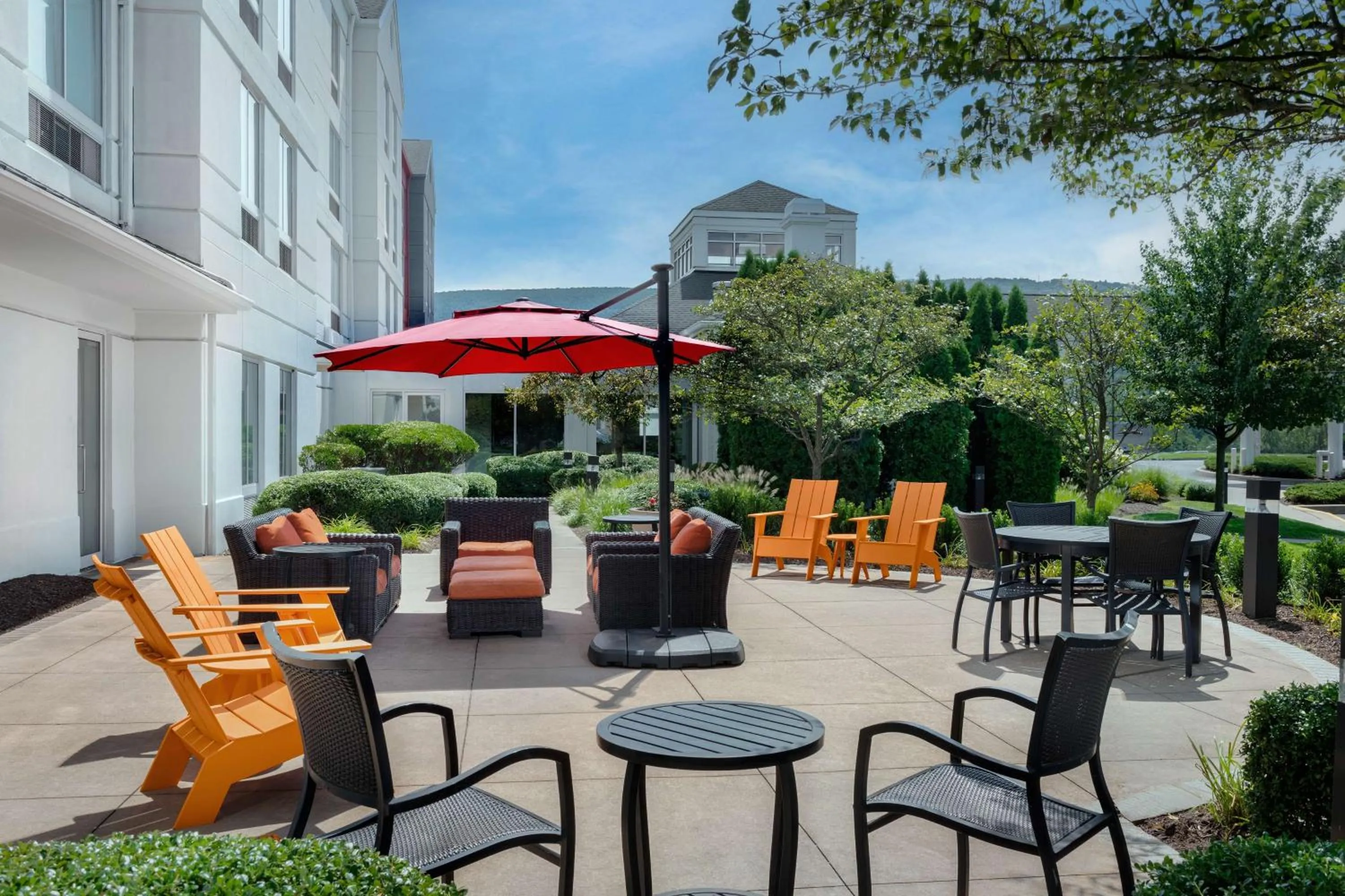 Patio in Hilton Garden Inn Wilkes-Barre