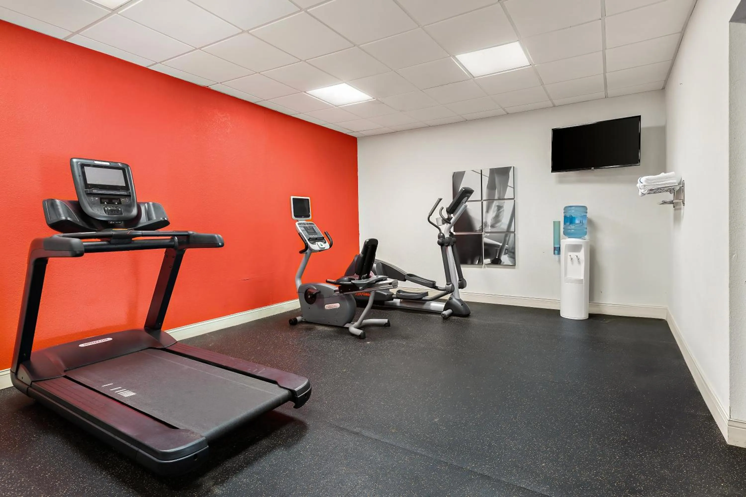 Fitness centre/facilities in Hotel RL Cleveland Airport West