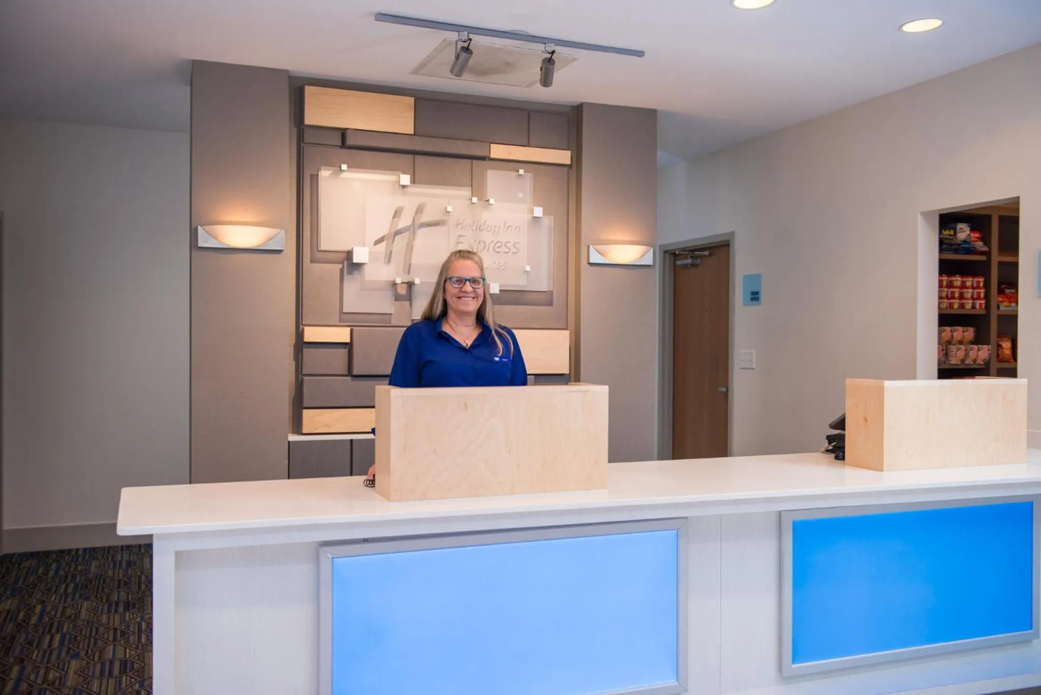 Property building in Holiday Inn Express Hotel & Suites Tampa-Anderson Road-Veterans Exp by IHG