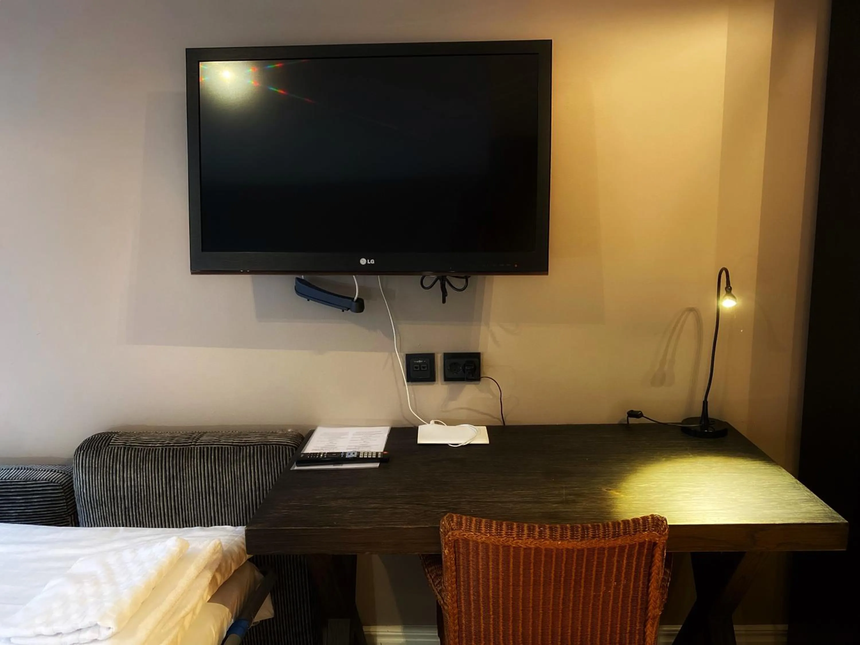 TV and multimedia in Hotel Villan