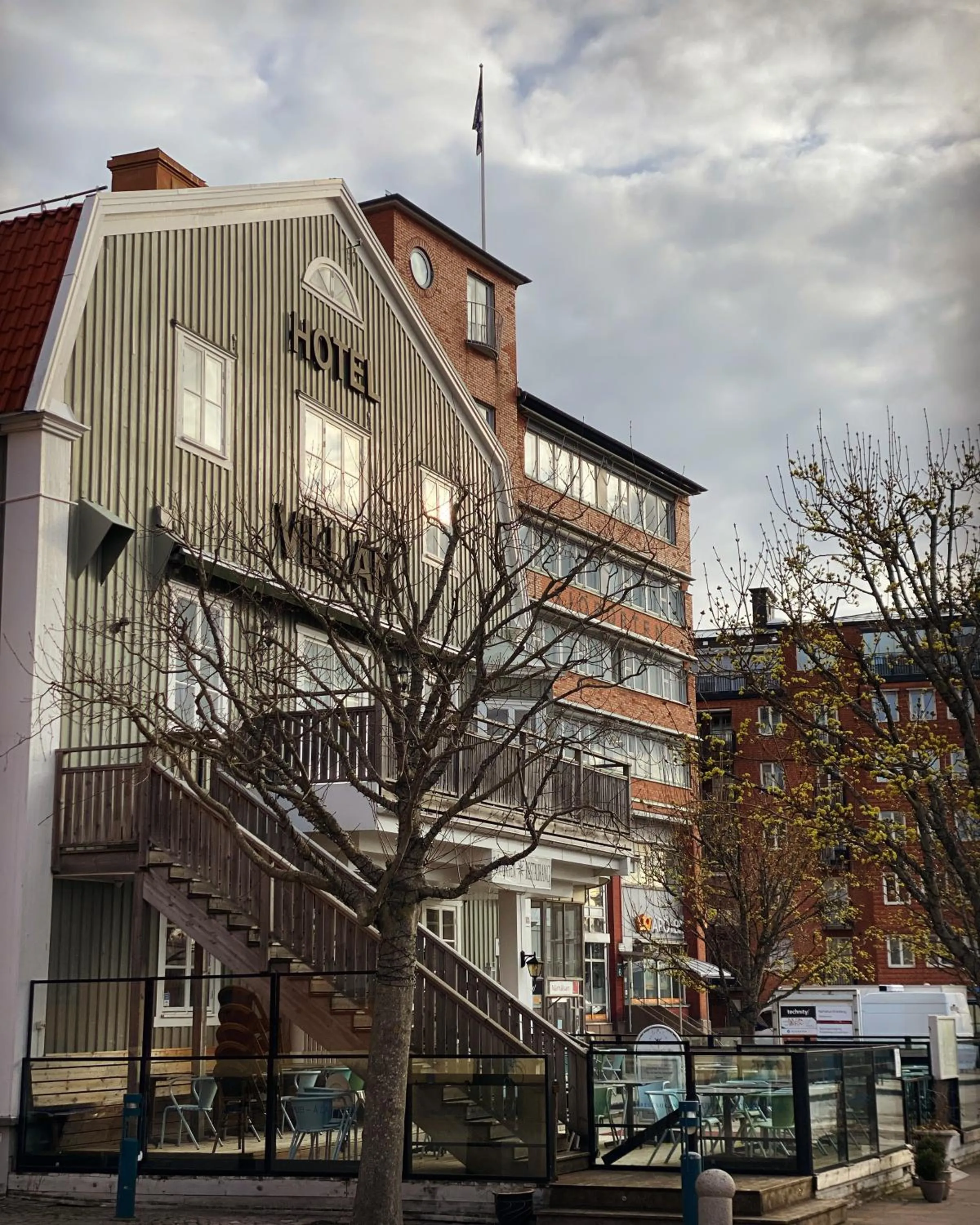 Property building in Hotel Villan