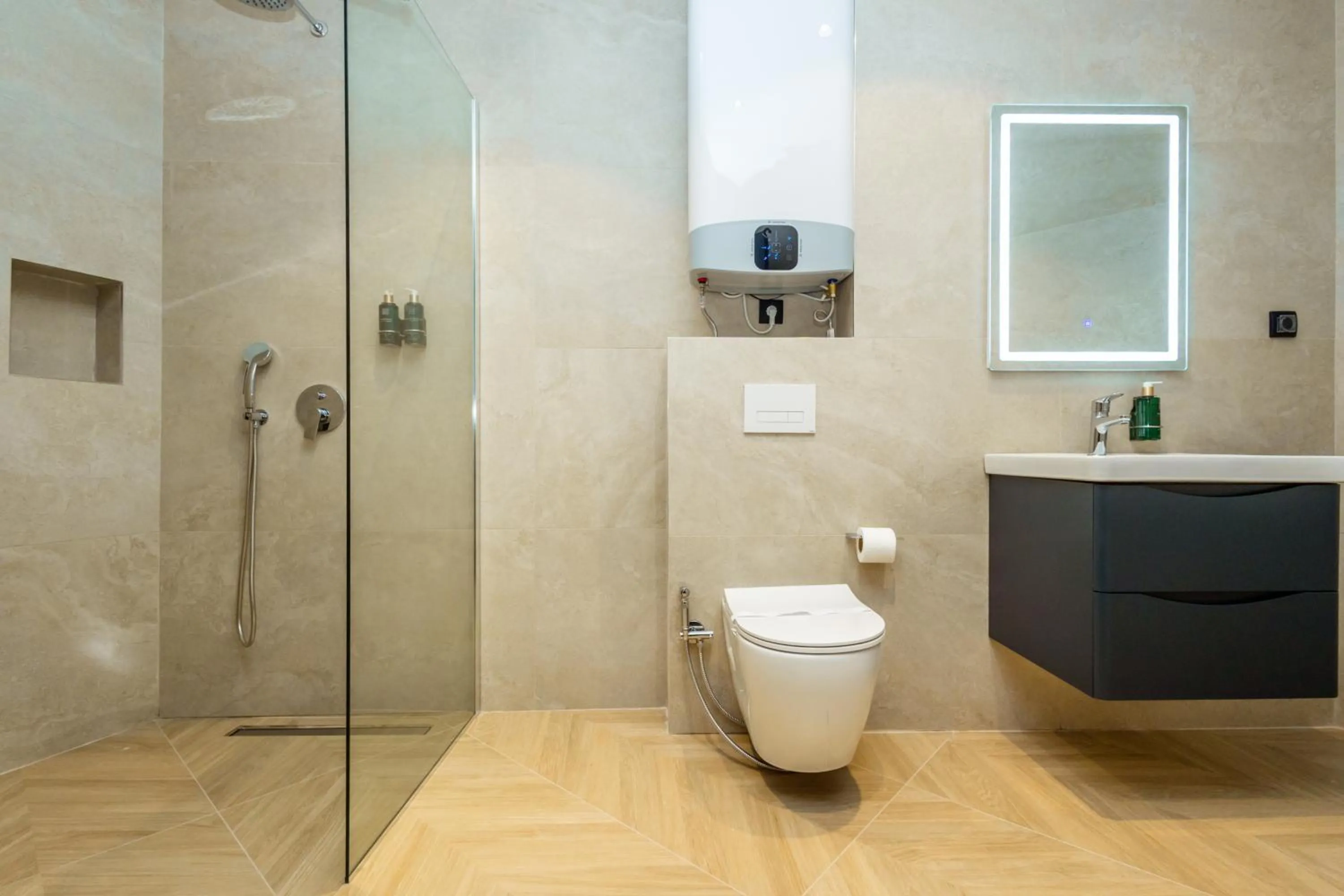 Shower in Continental Hotel