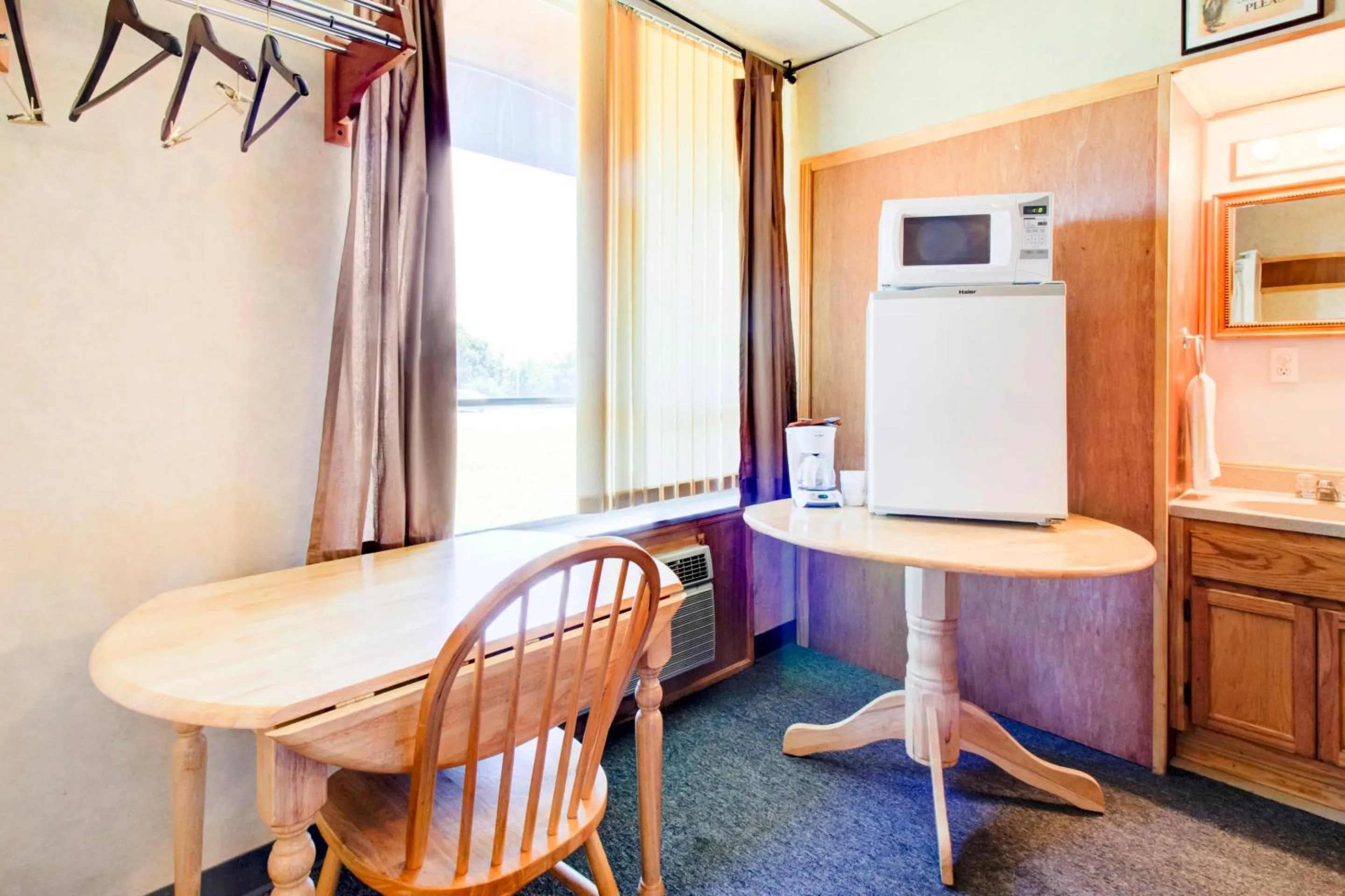 Bedroom in OYO Hotel Drumright I-44 OK