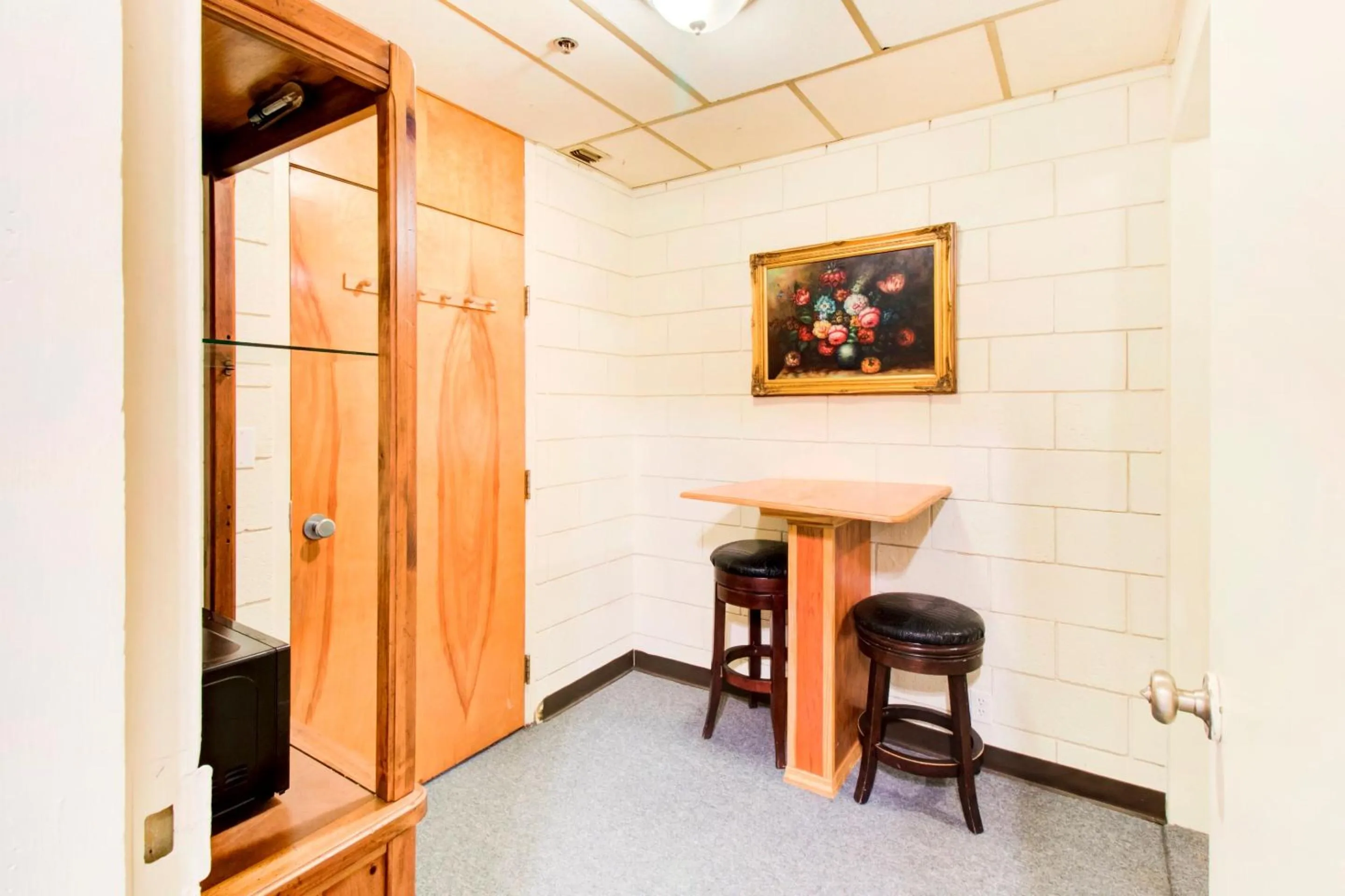 Bedroom in OYO Hotel Drumright I-44 OK