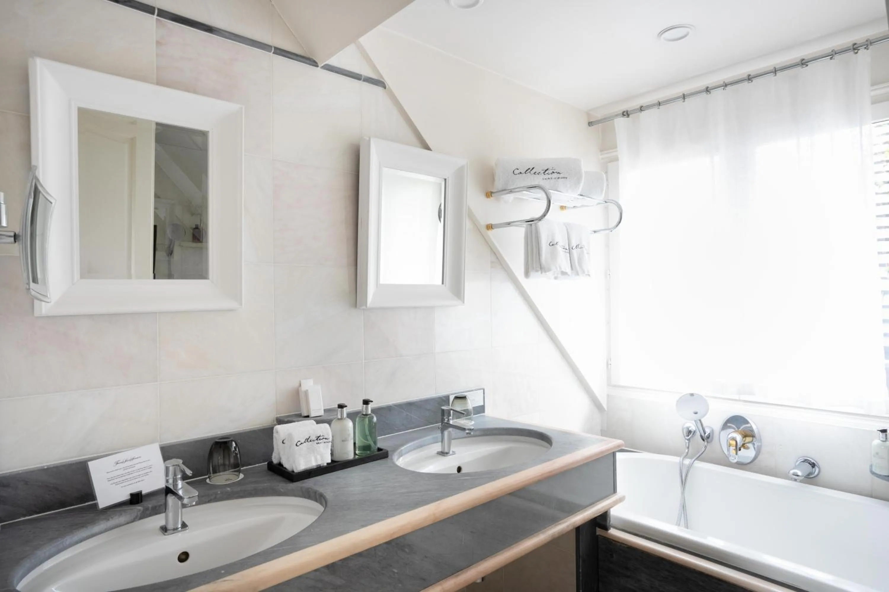 Bathroom in La Ferme Saint Simeon Hotel & Spa - Relais & Chateaux