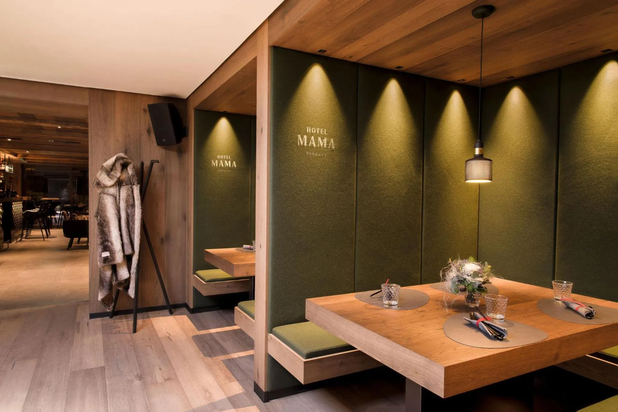 Restaurant/places to eat in Hotel ZERMAMA Zermatt