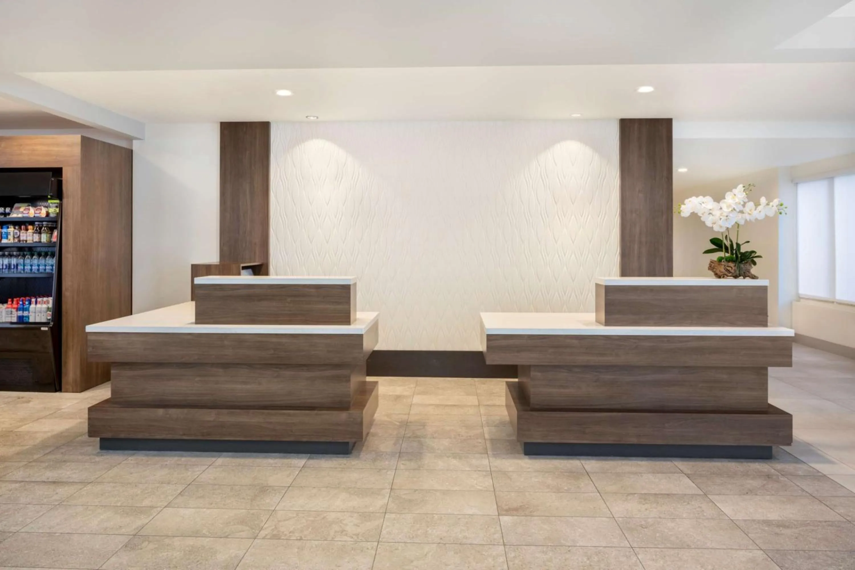 Lobby or reception in Hilton Garden Inn Miami Airport West