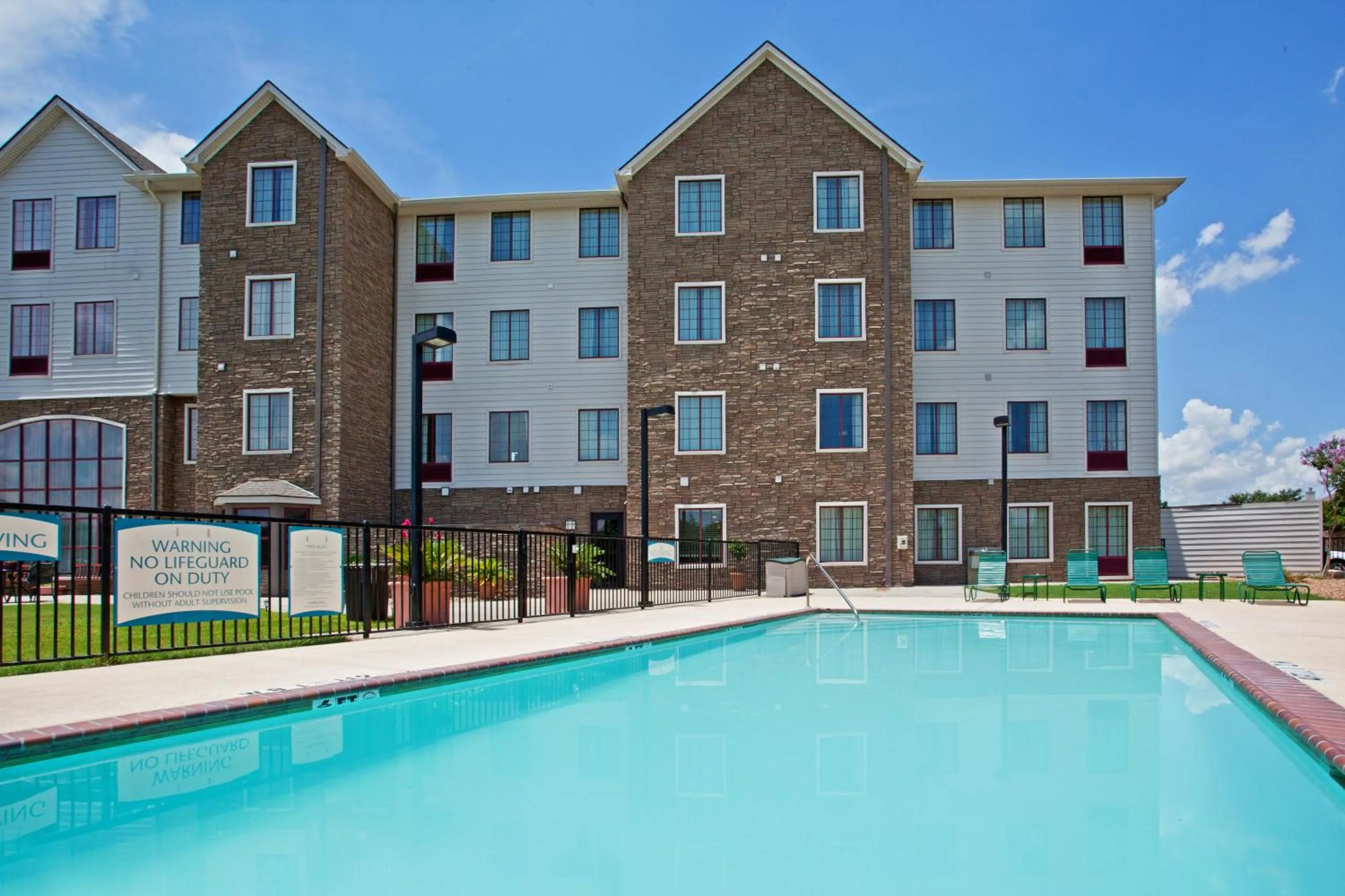 Swimming pool in Staybridge Suites Houston - Willowbrook by IHG