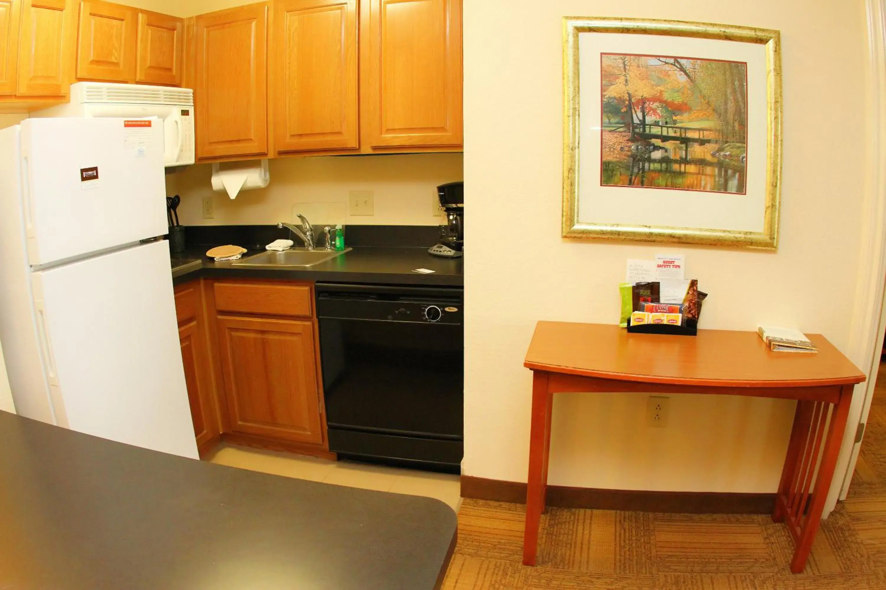 Two Bedroom Suite with One Queen Bed and Two Double Beds - Non-Smoking in Staybridge Suites Houston - Willowbrook by IHG Two Bedroom Suite with One Queen Bed and Two Double Beds - Non-Smoking in Staybridge Suites Houston - Willowbrook by IHG