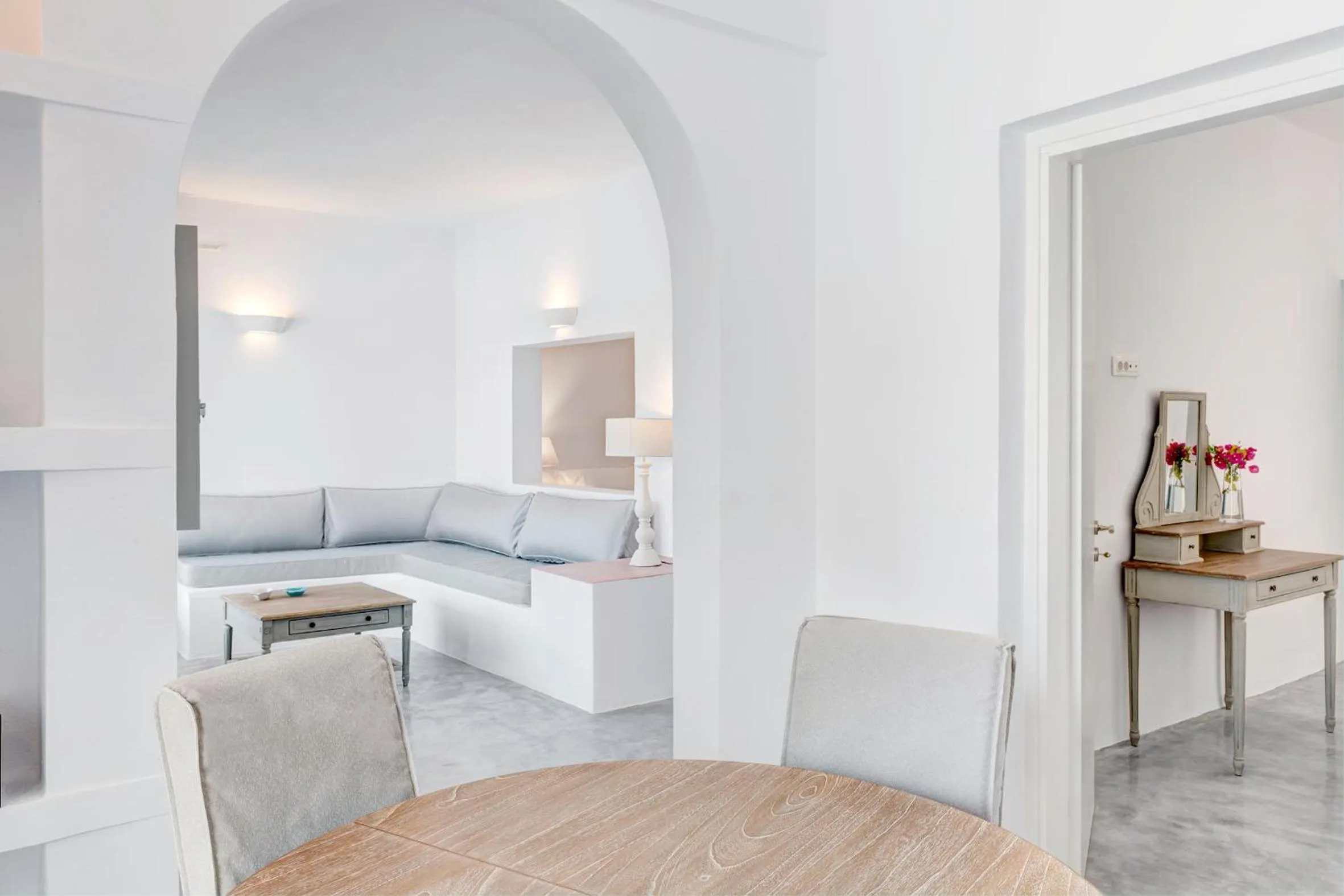 Living room, Bed in Desiterra Resort & Spa