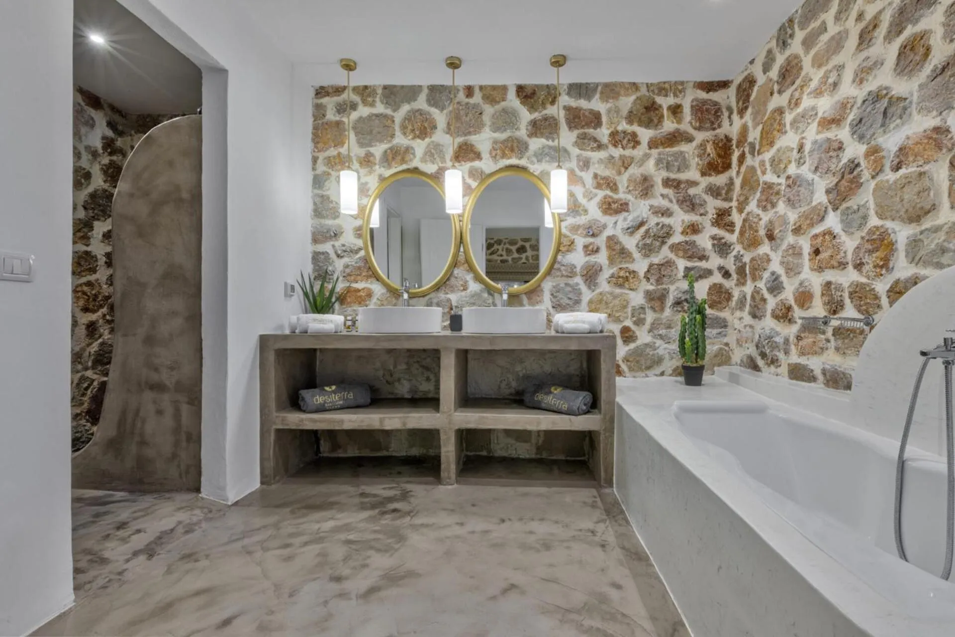 Toilet in Desiterra Resort & Spa