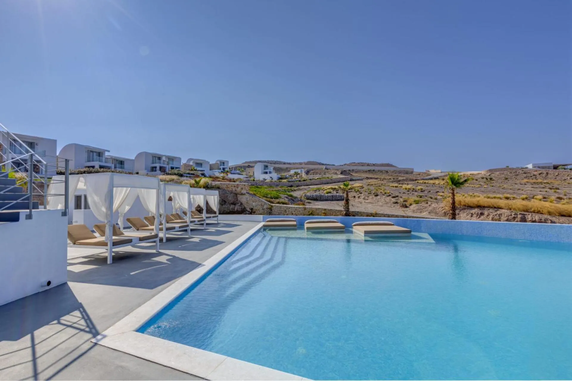 Swimming pool in Desiterra Resort & Spa