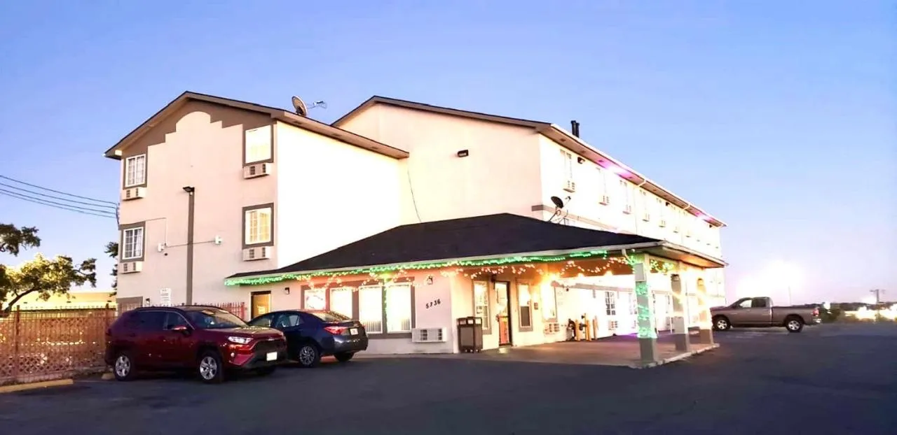 Econo Lodge San Antonio near SeaWorld - Medical Center