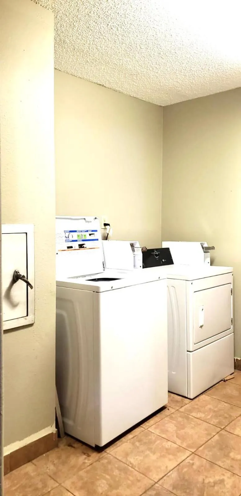 Econo Lodge San Antonio near SeaWorld - Medical Center