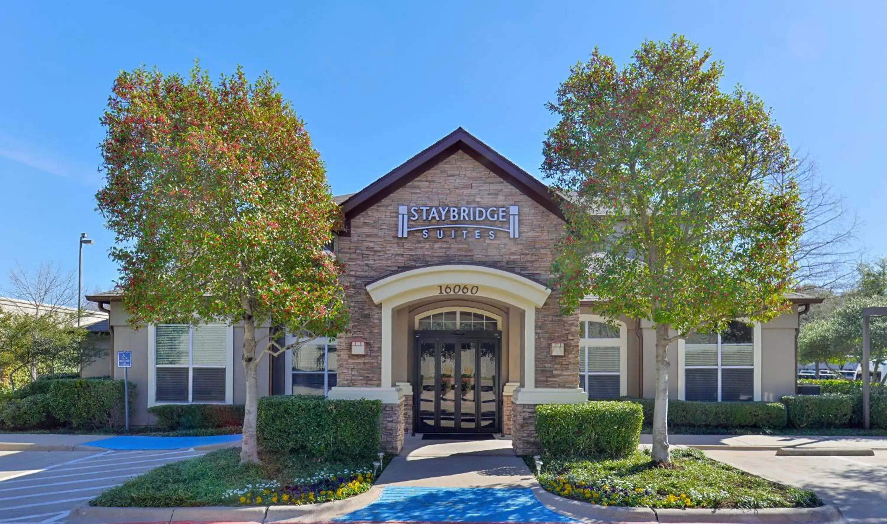 Property building in TRELLIS North Dallas Property building in TRELLIS North Dallas