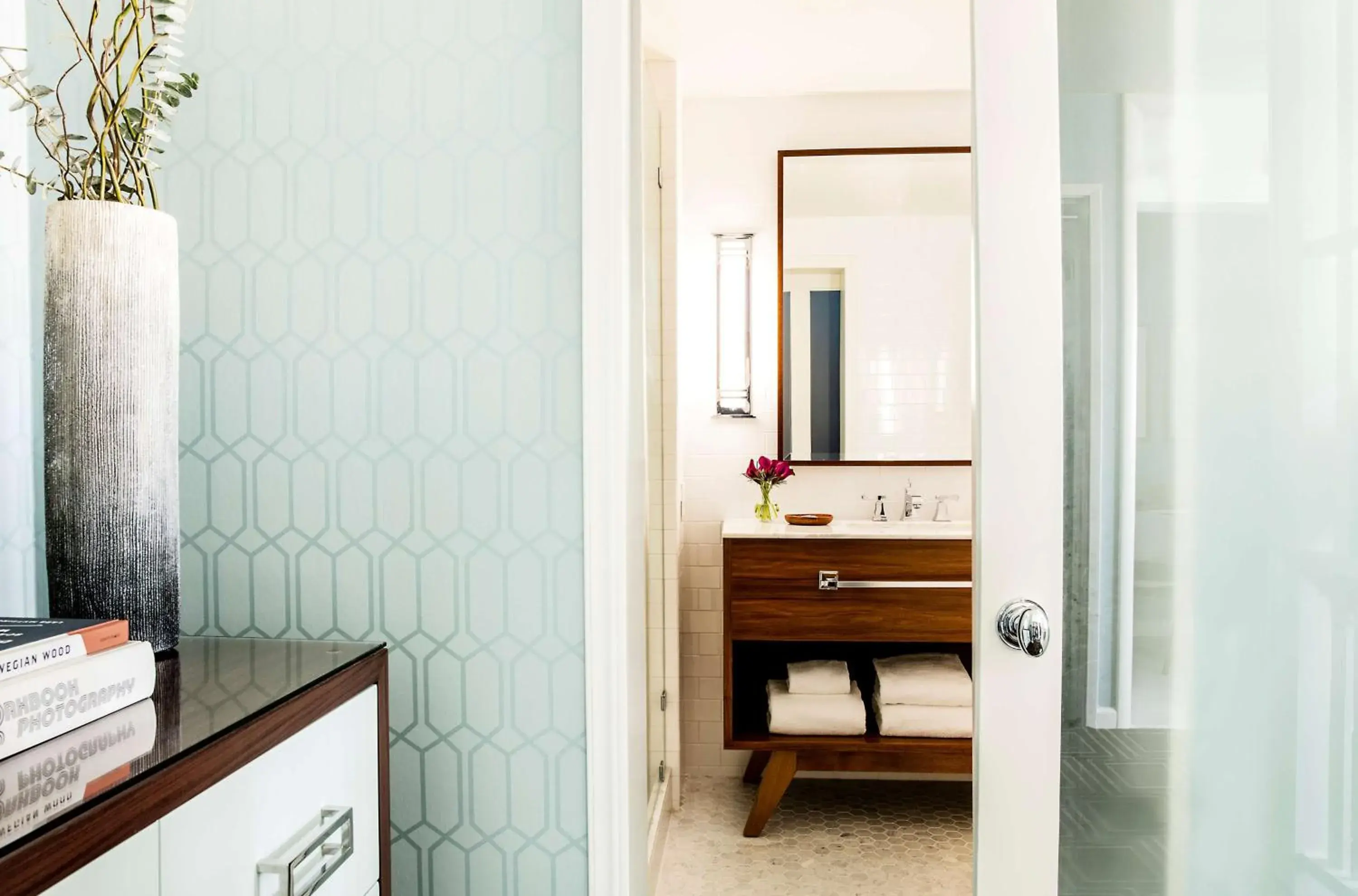 King Room with City View - single occupancy in The Laurel Inn, part of JdV by Hyatt King Room with City View - single occupancy in The Laurel Inn, part of JdV by Hyatt