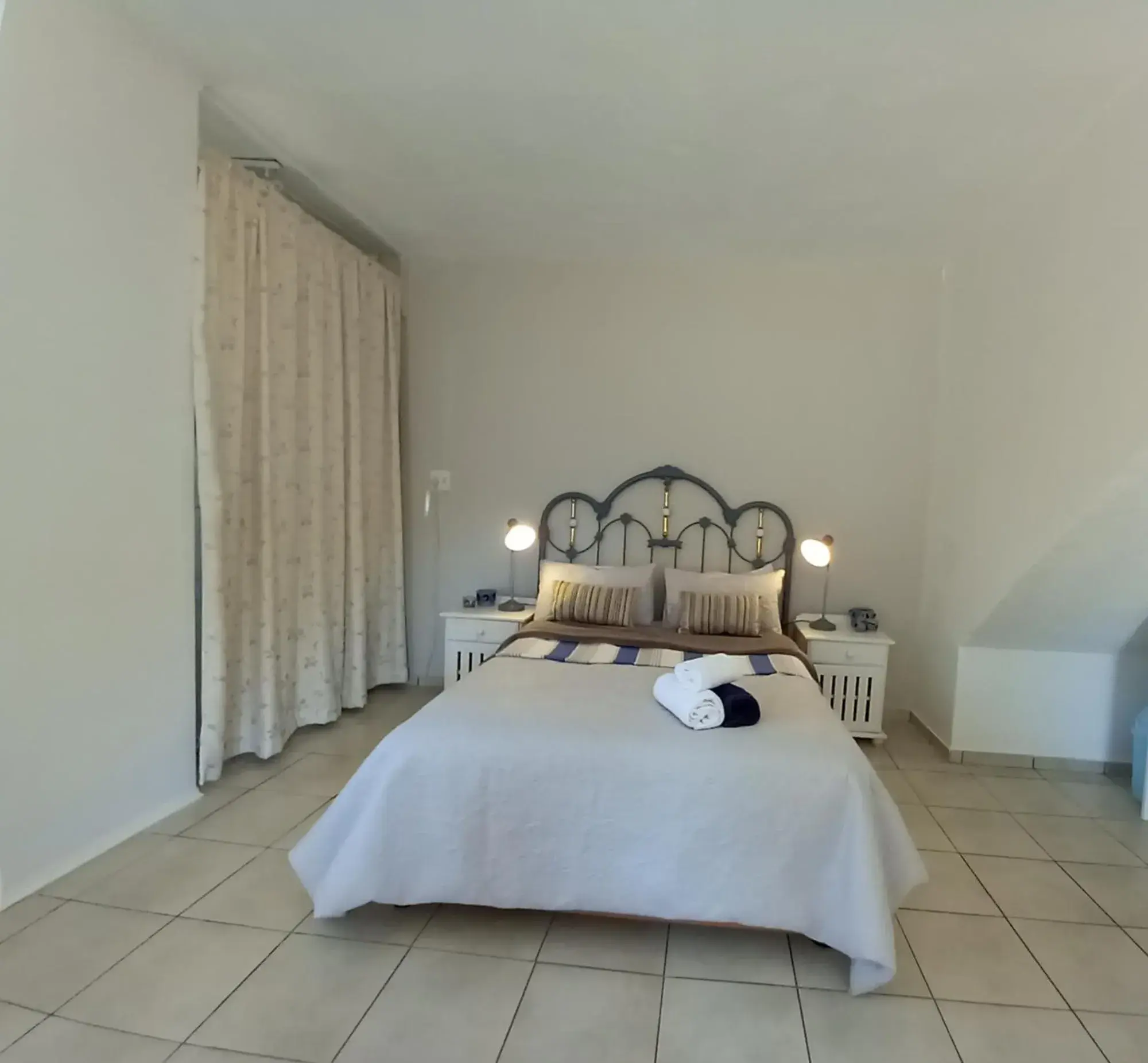 Studio - Disability Access in At The View B&B Studio - Disability Access in At The View B&B