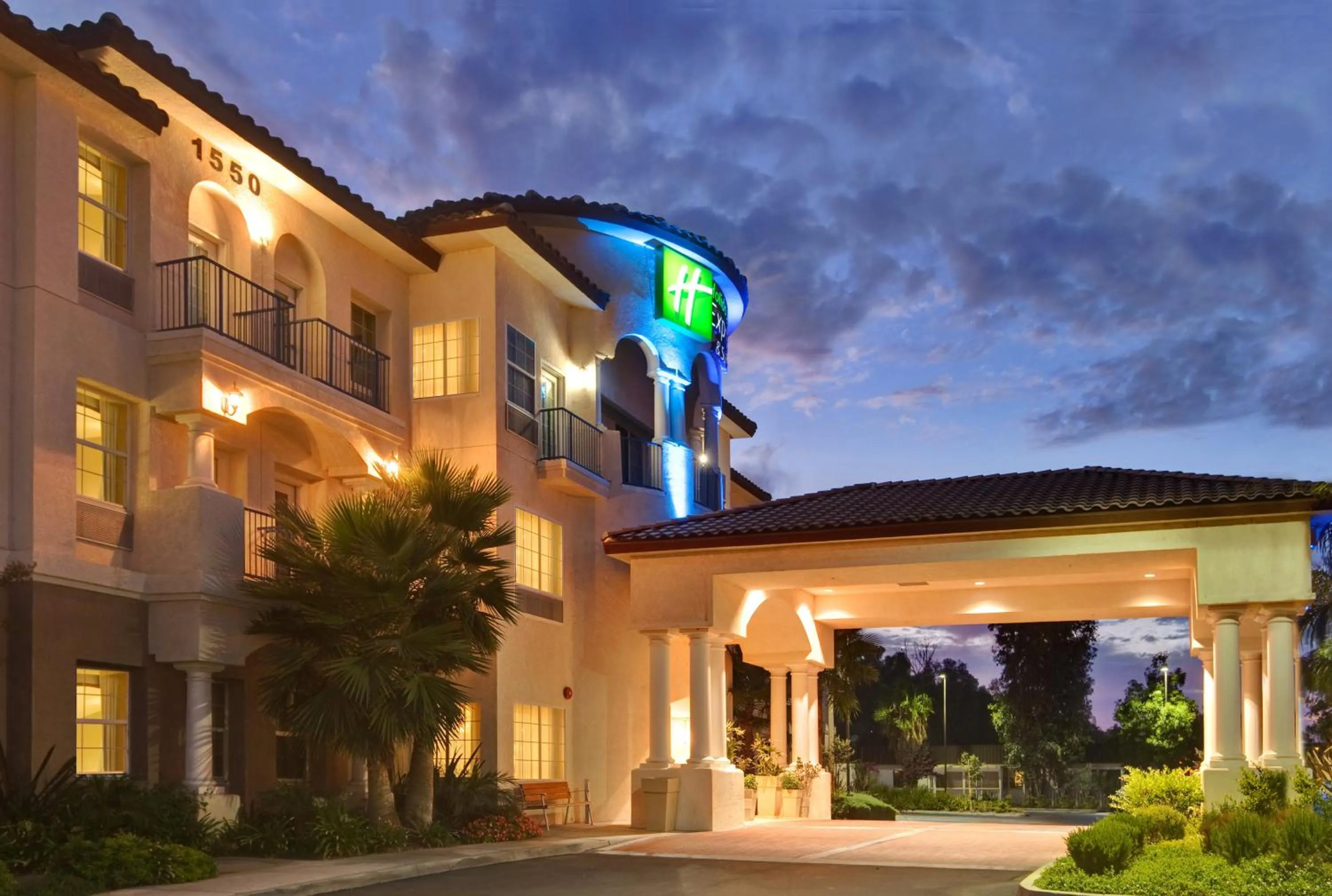 Property building in Holiday Inn Express & Suites Corona by IHG
