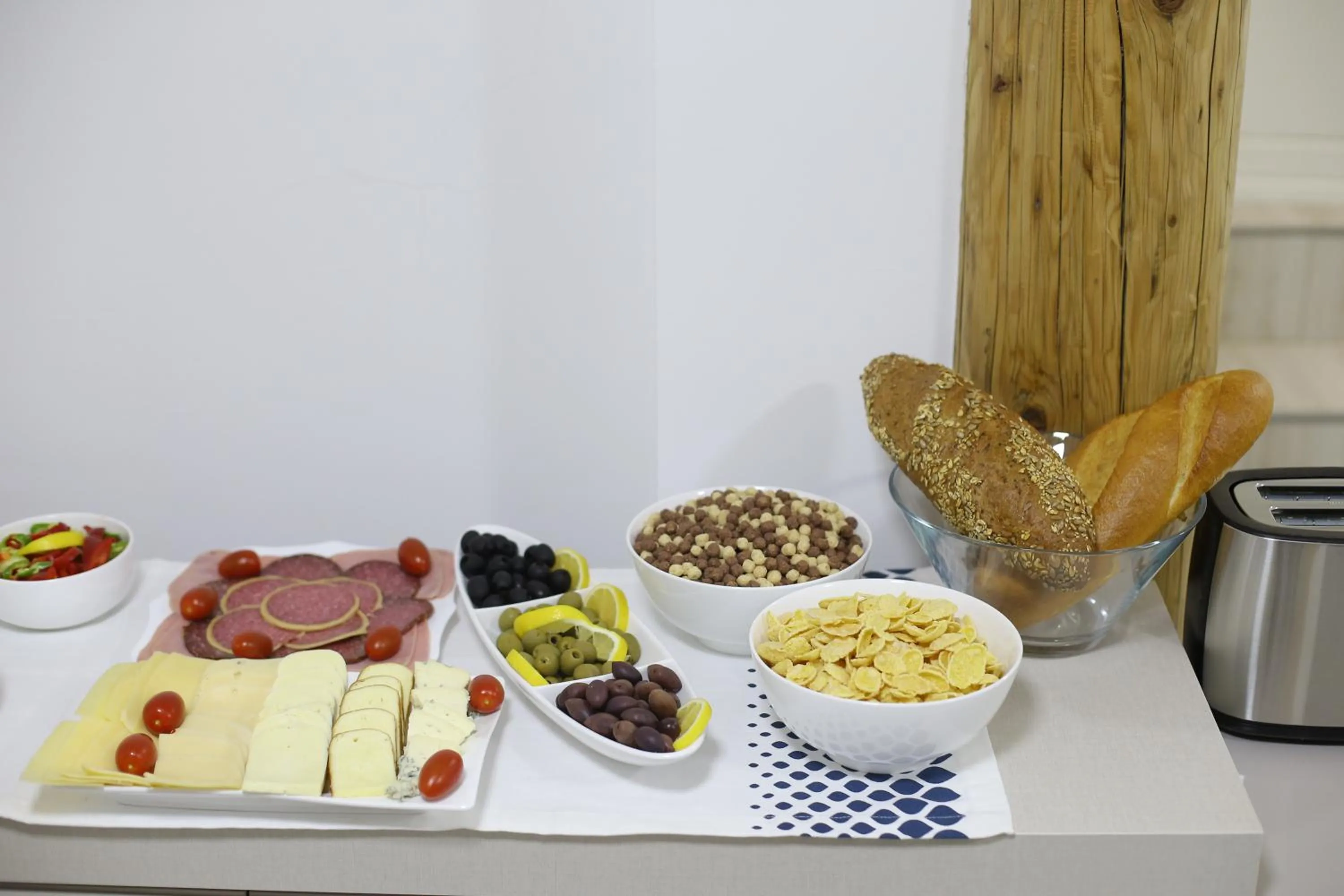 Food and drinks in Golden Nugget Tbilisi