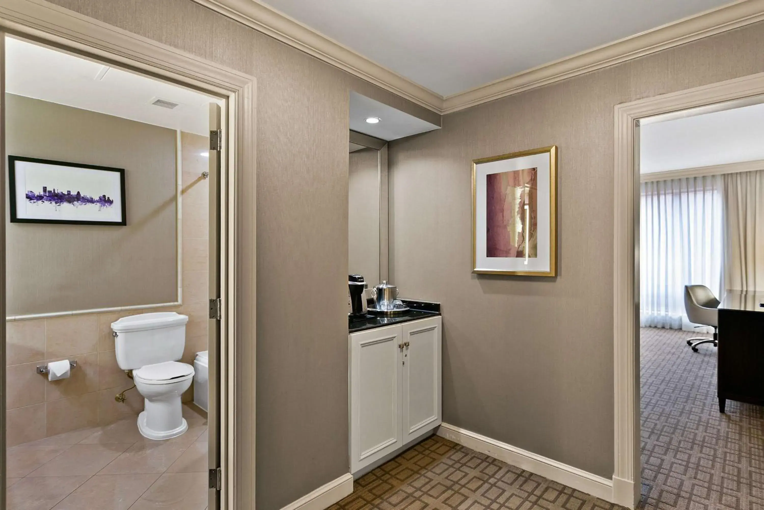 Deluxe Two Queens in The Royal Sonesta Harbor Court Baltimore Deluxe Two Queens in The Royal Sonesta Harbor Court Baltimore