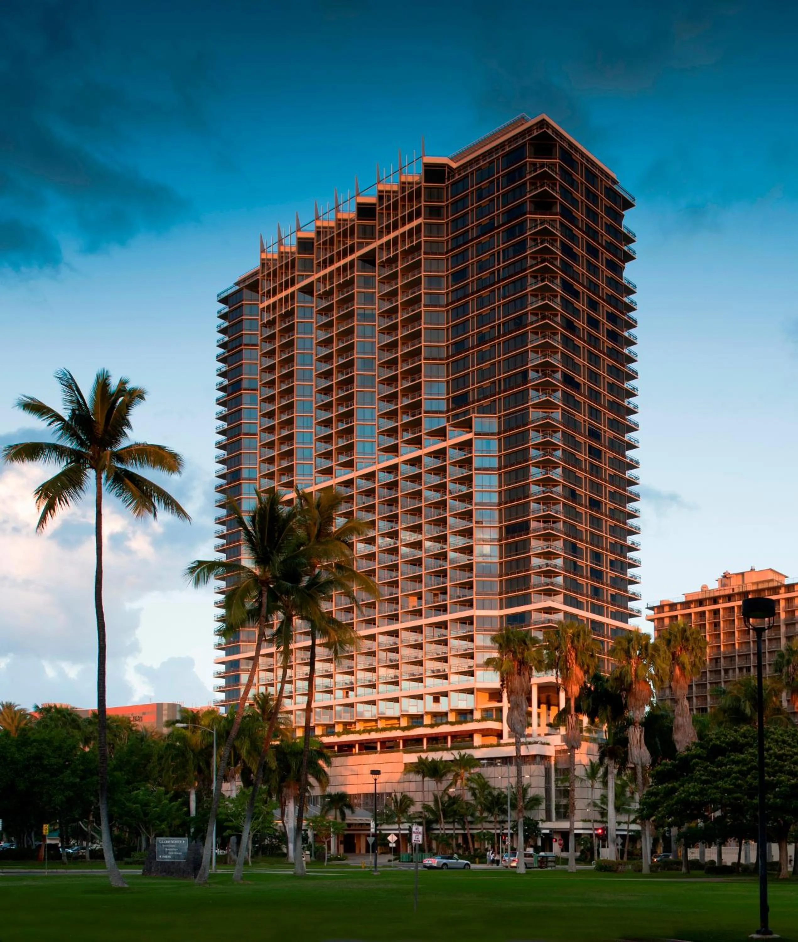 Facade/entrance in Trump International Hotel Waikiki