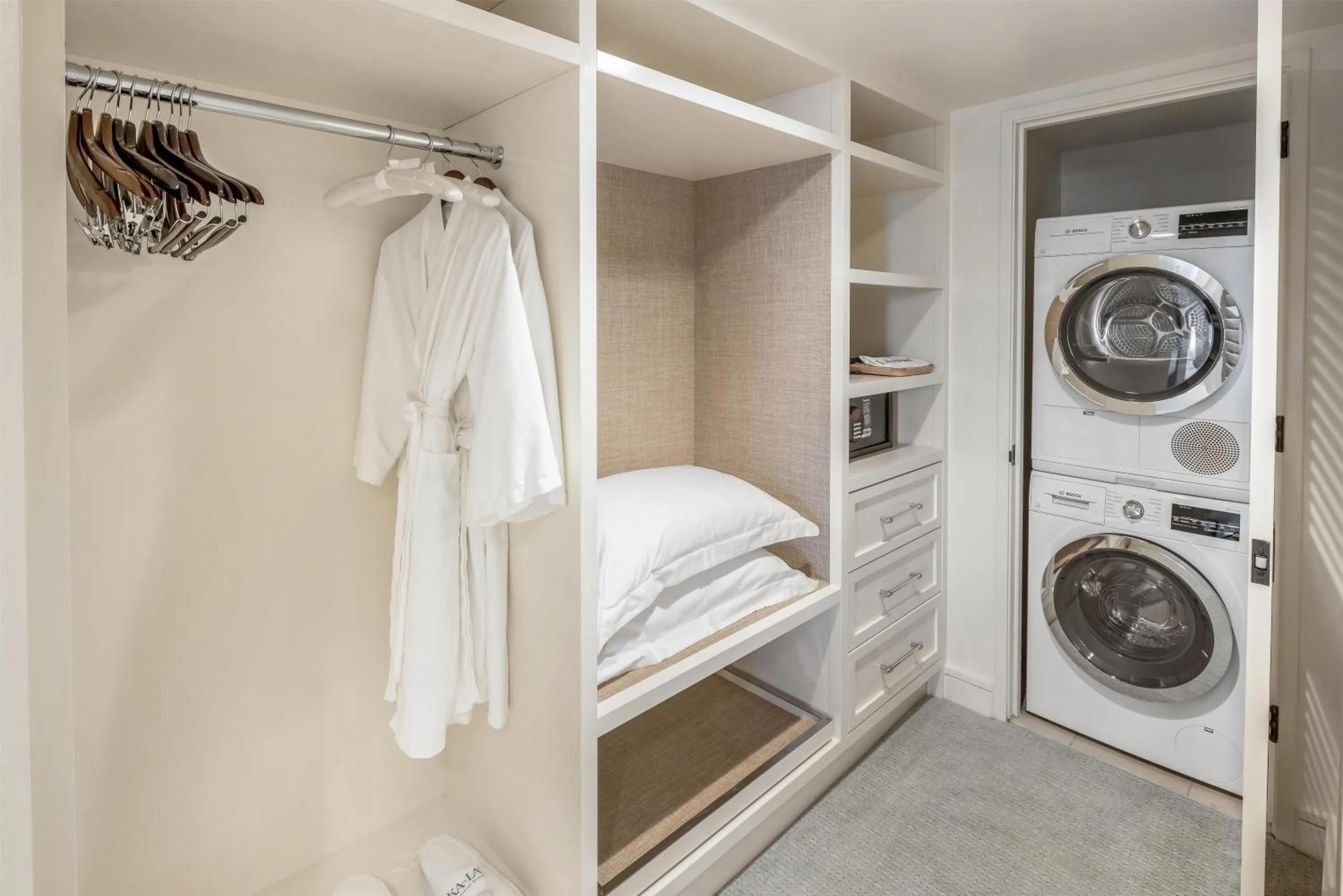 Bedroom, Bed in Ka Laʻi Waikiki Beach, LXR Hotels & Resorts