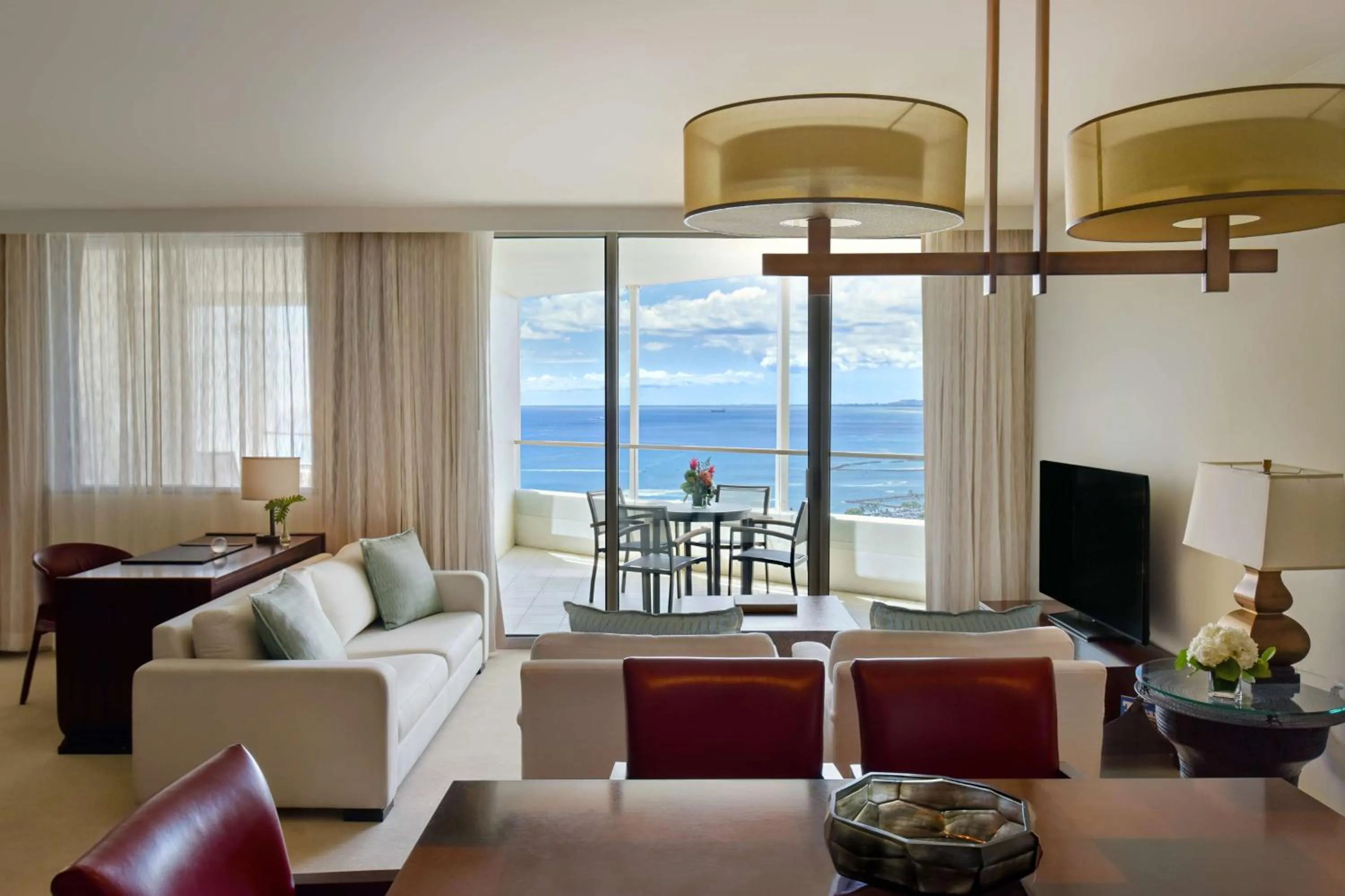 Living room in Trump International Hotel Waikiki
