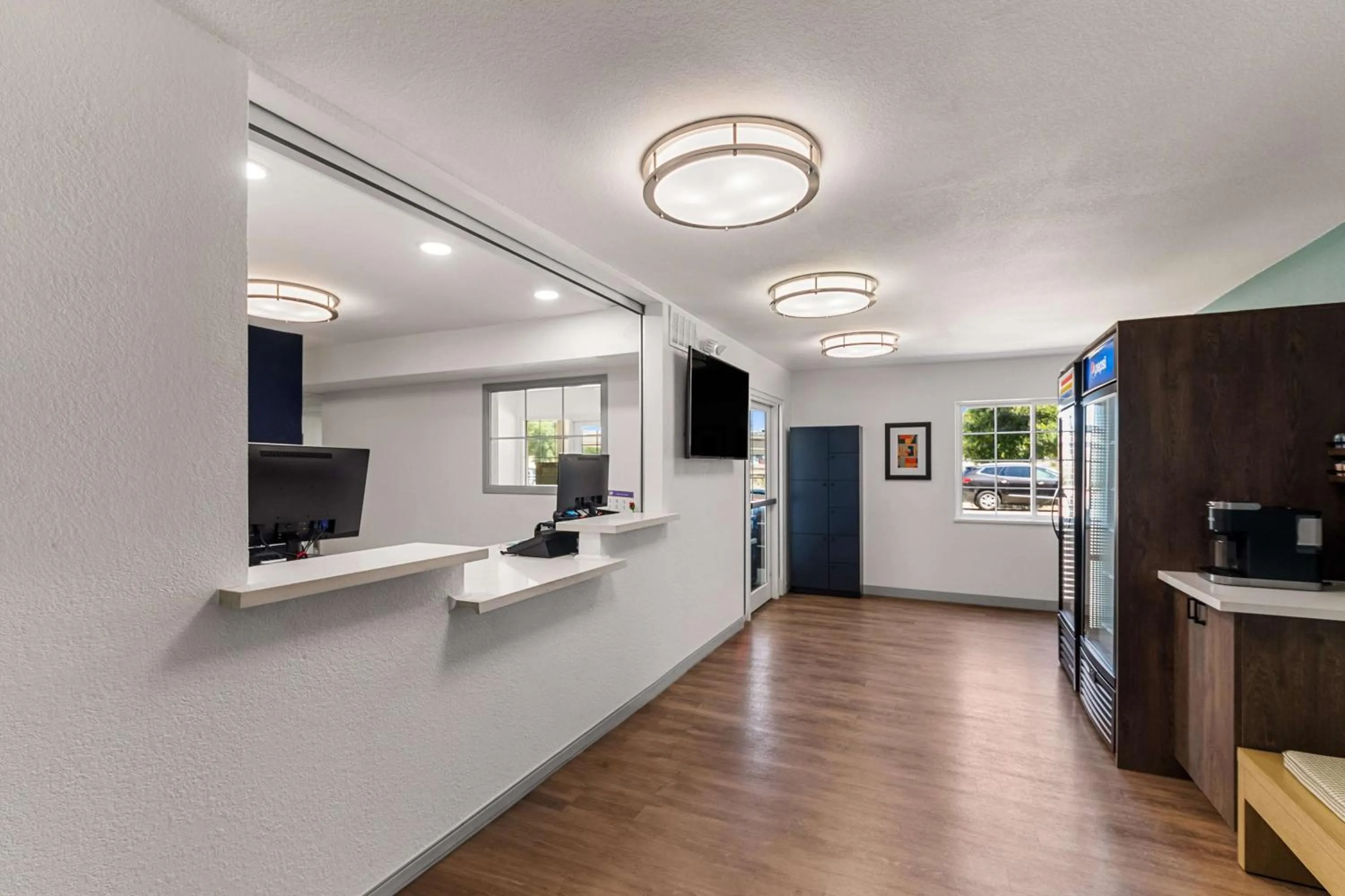 Lobby or reception in Sonesta Simply Suites Austin South