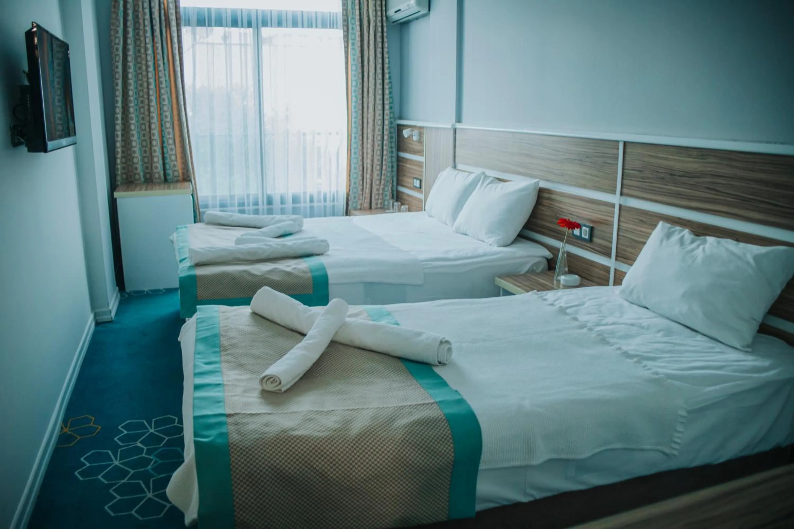 Photo of the whole room, Bed in Pirlanta Butik Hotel