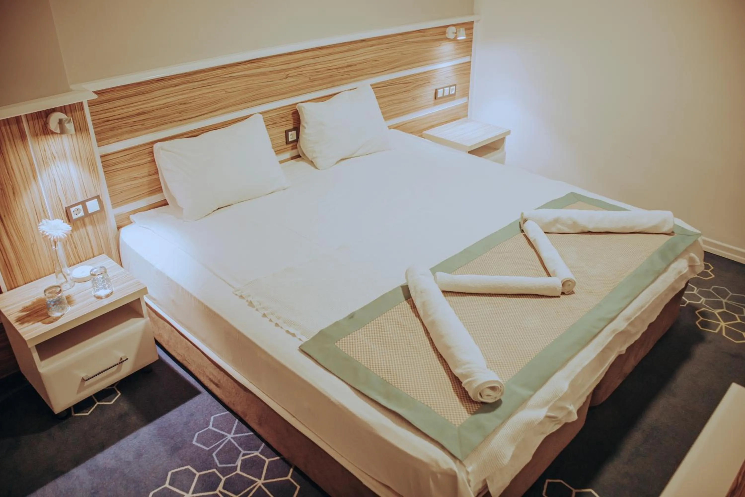 Photo of the whole room, Bed in Pirlanta Butik Hotel