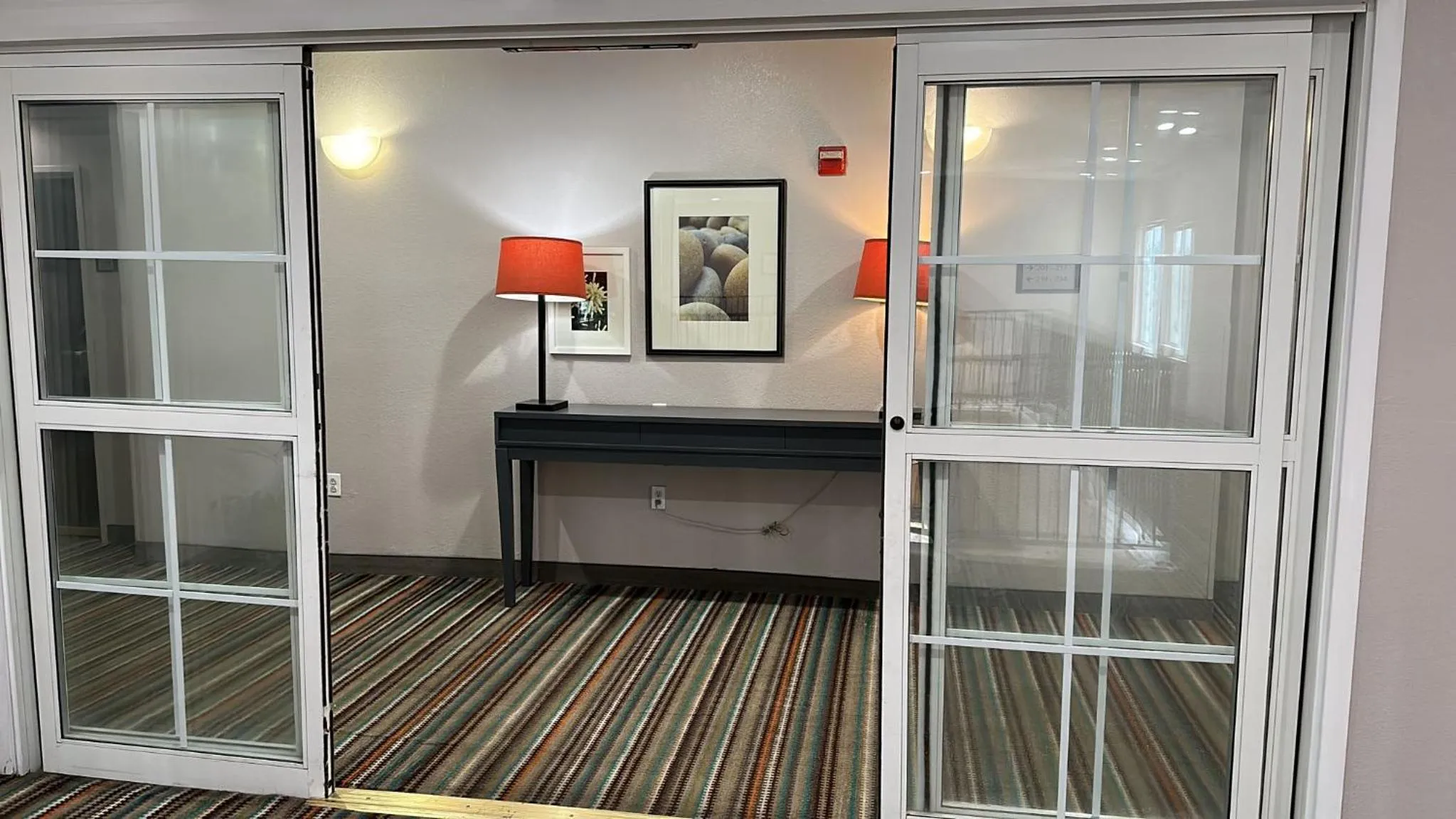 Property building in Country Inn & Suites by Radisson, Austin North Pflugerville , TX