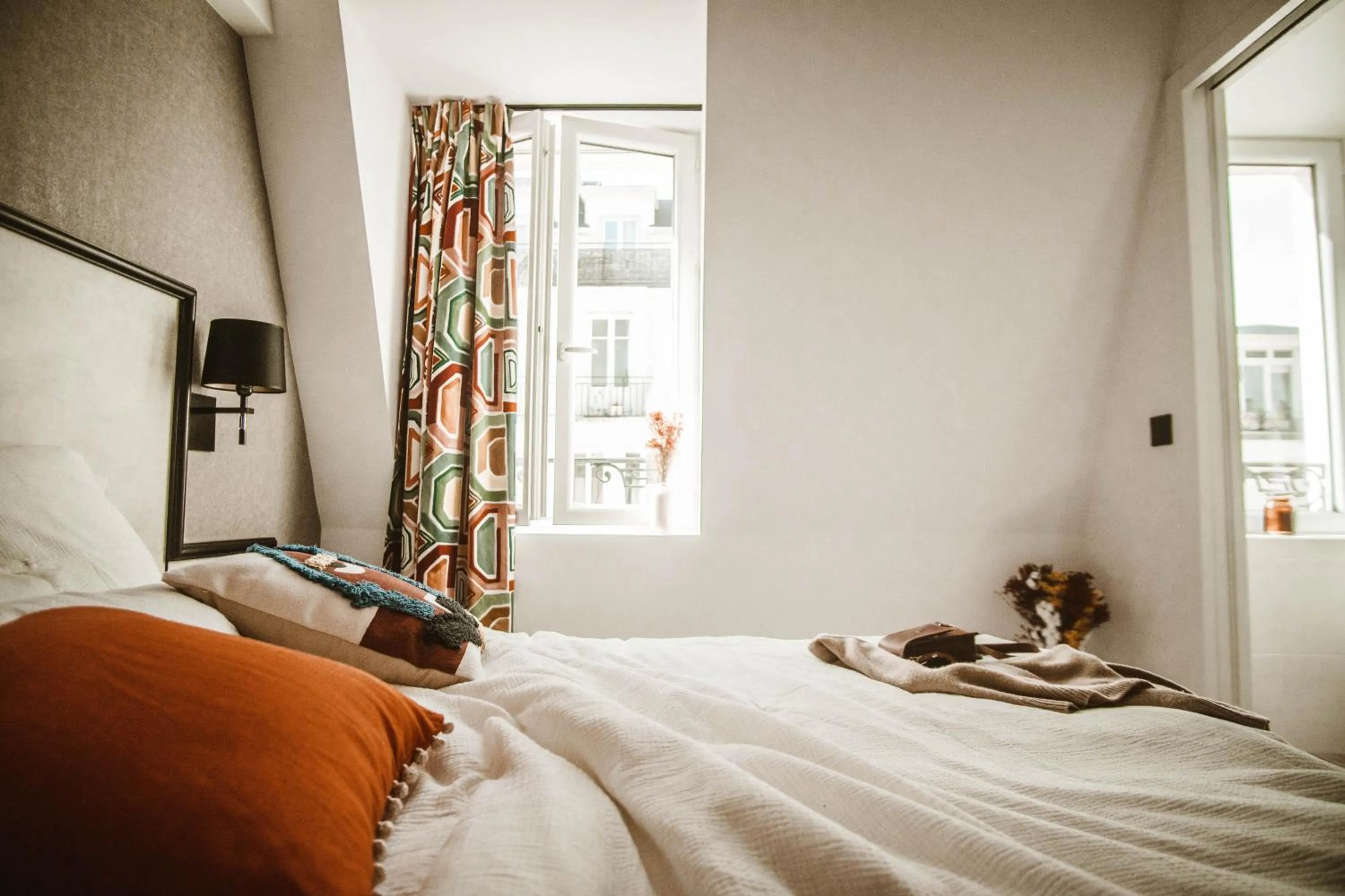 Bed in La Maison Montparnasse