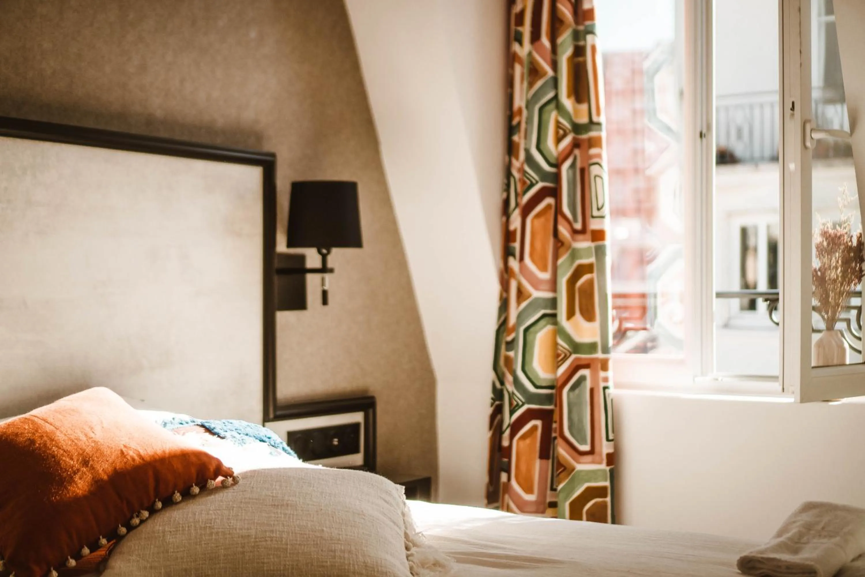 Bed in La Maison Montparnasse