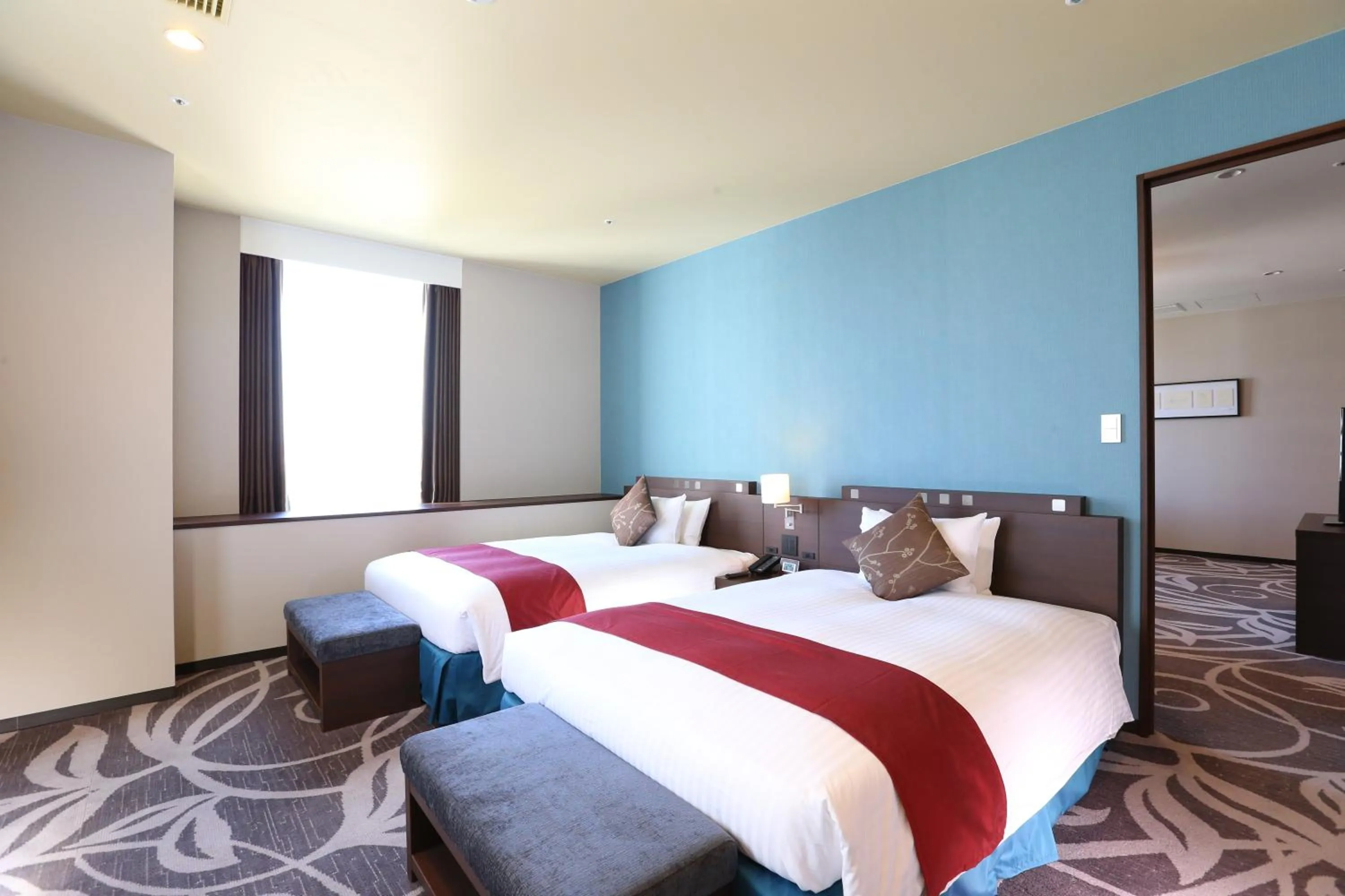 Photo of the whole room, Bed in Hotel La Raison Osaka