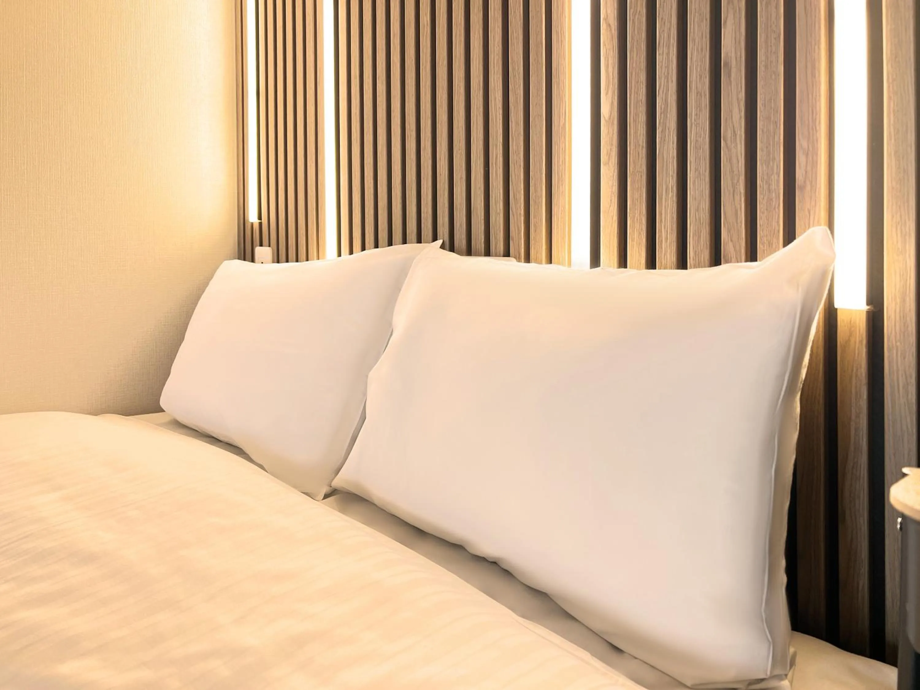 Bed in Osaka Ebisu Hotel