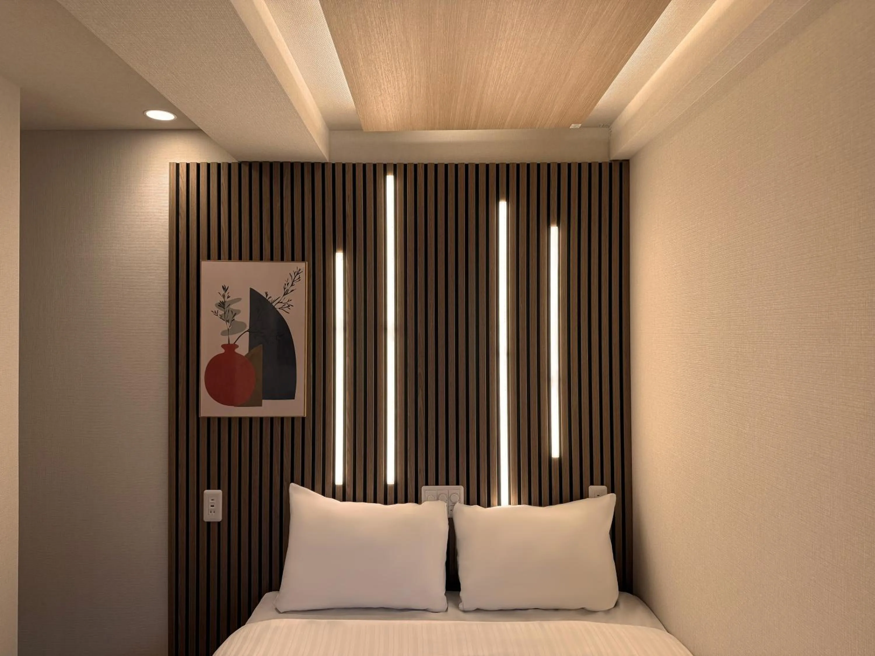 Bed in Osaka Ebisu Hotel