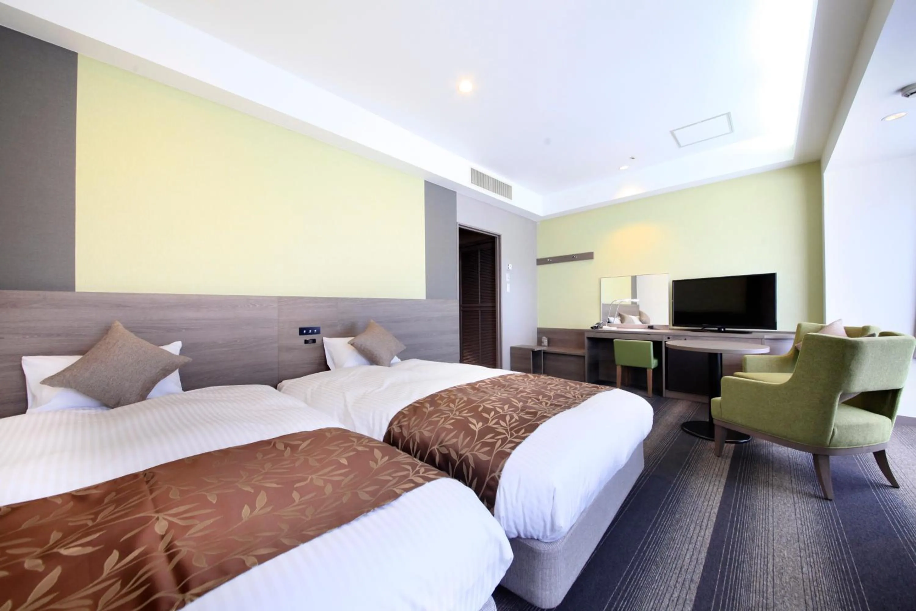 Photo of the whole room, Bed in Hotel Sunshine Utsunomiya