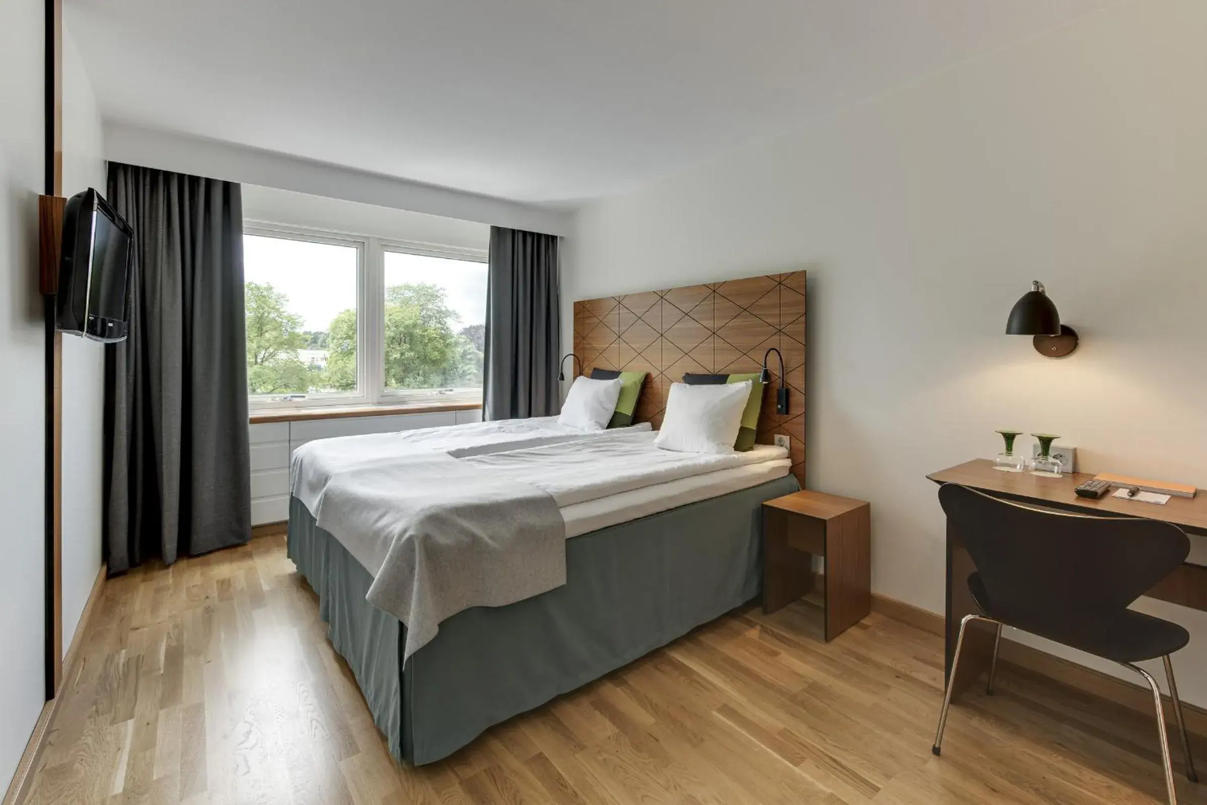 Standard Double or Twin Room in Quality Hotel Grand, Borås Standard Double or Twin Room in Quality Hotel Grand, Borås