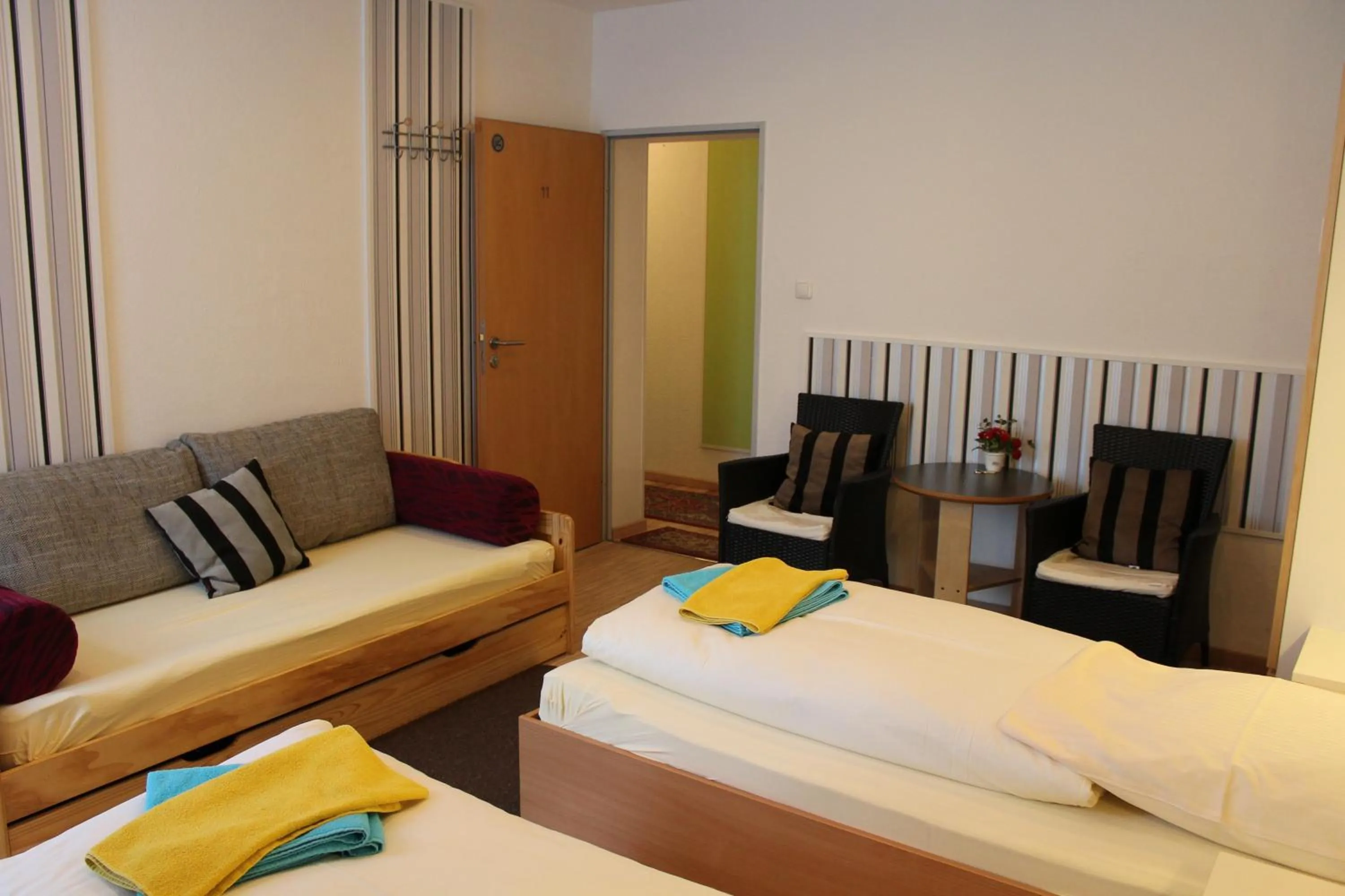 Bed in Pension Central Nuernberg-Fuerth