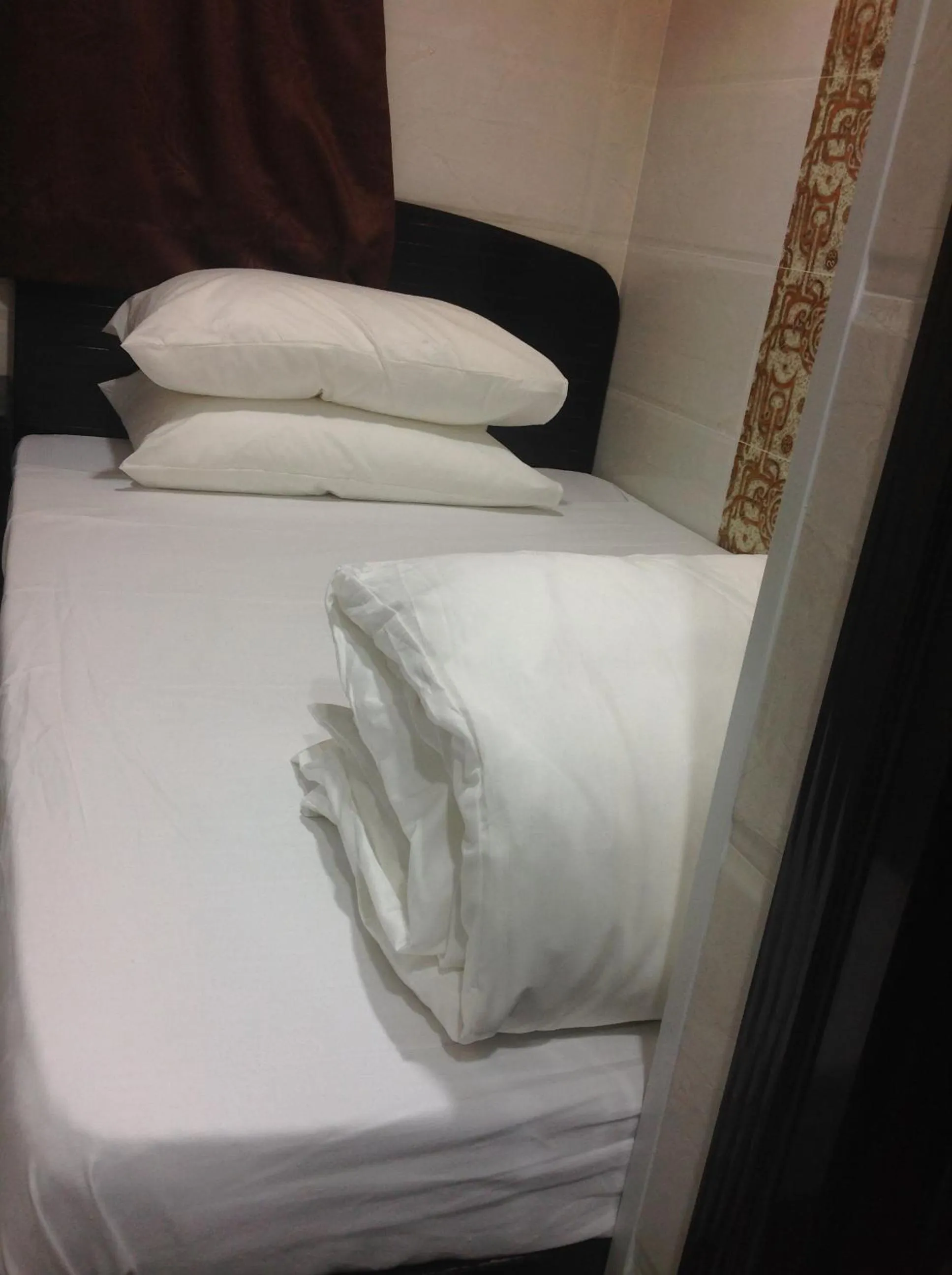 Bed in Manhattan Guesthouse