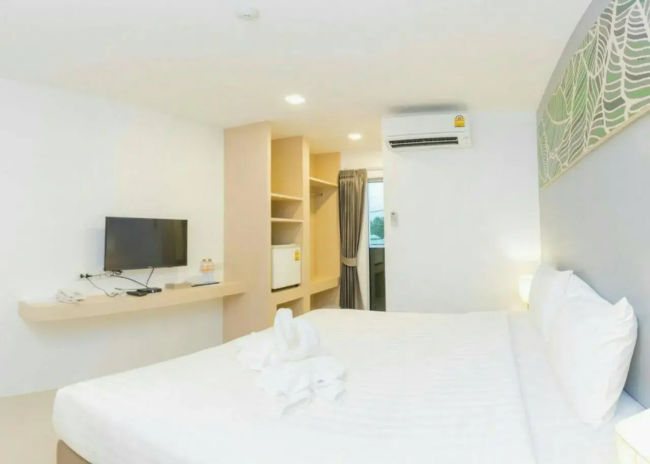 Double Room with Balcony in Trat City Hotel Double Room with Balcony in Trat City Hotel