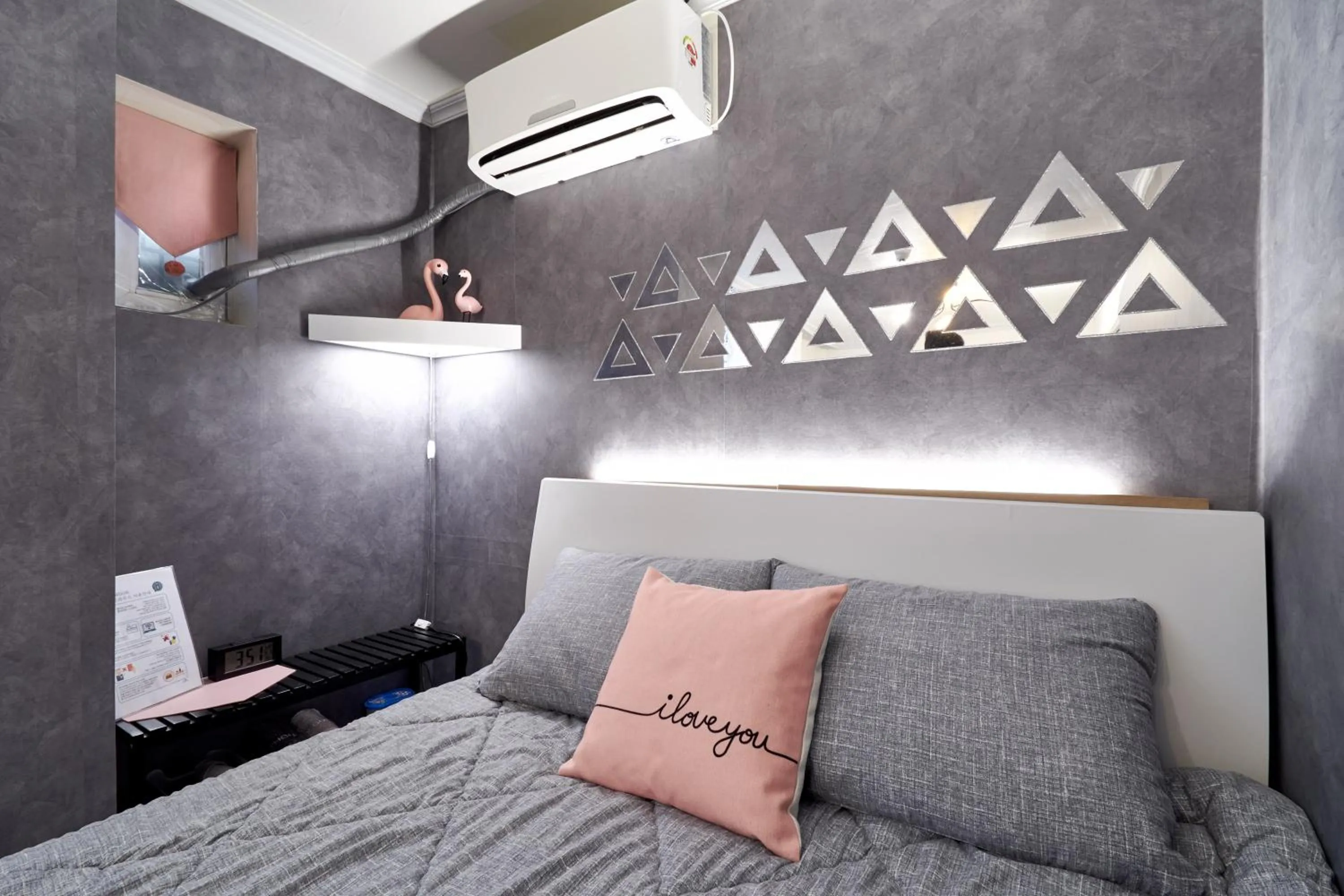 Photo of the whole room, Bed in Jun Guesthouse