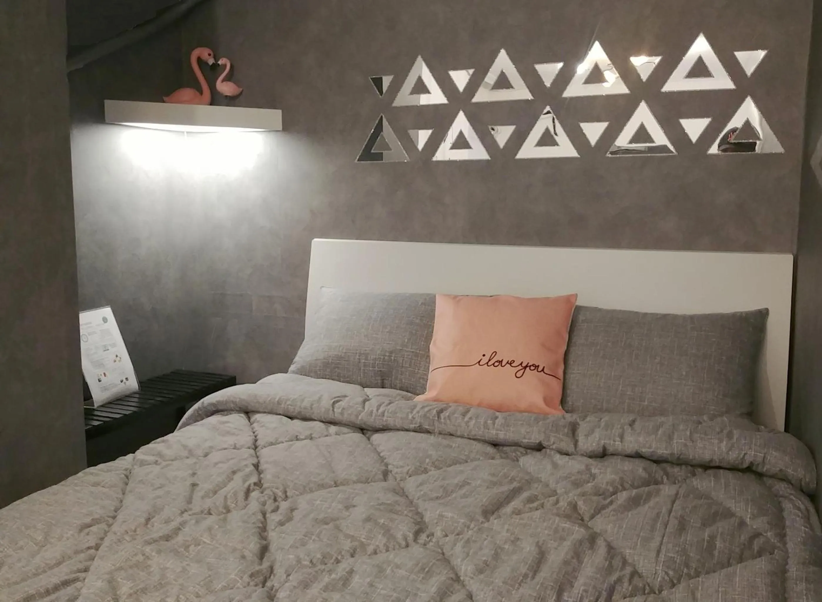 Photo of the whole room, Bed in Jun Guesthouse