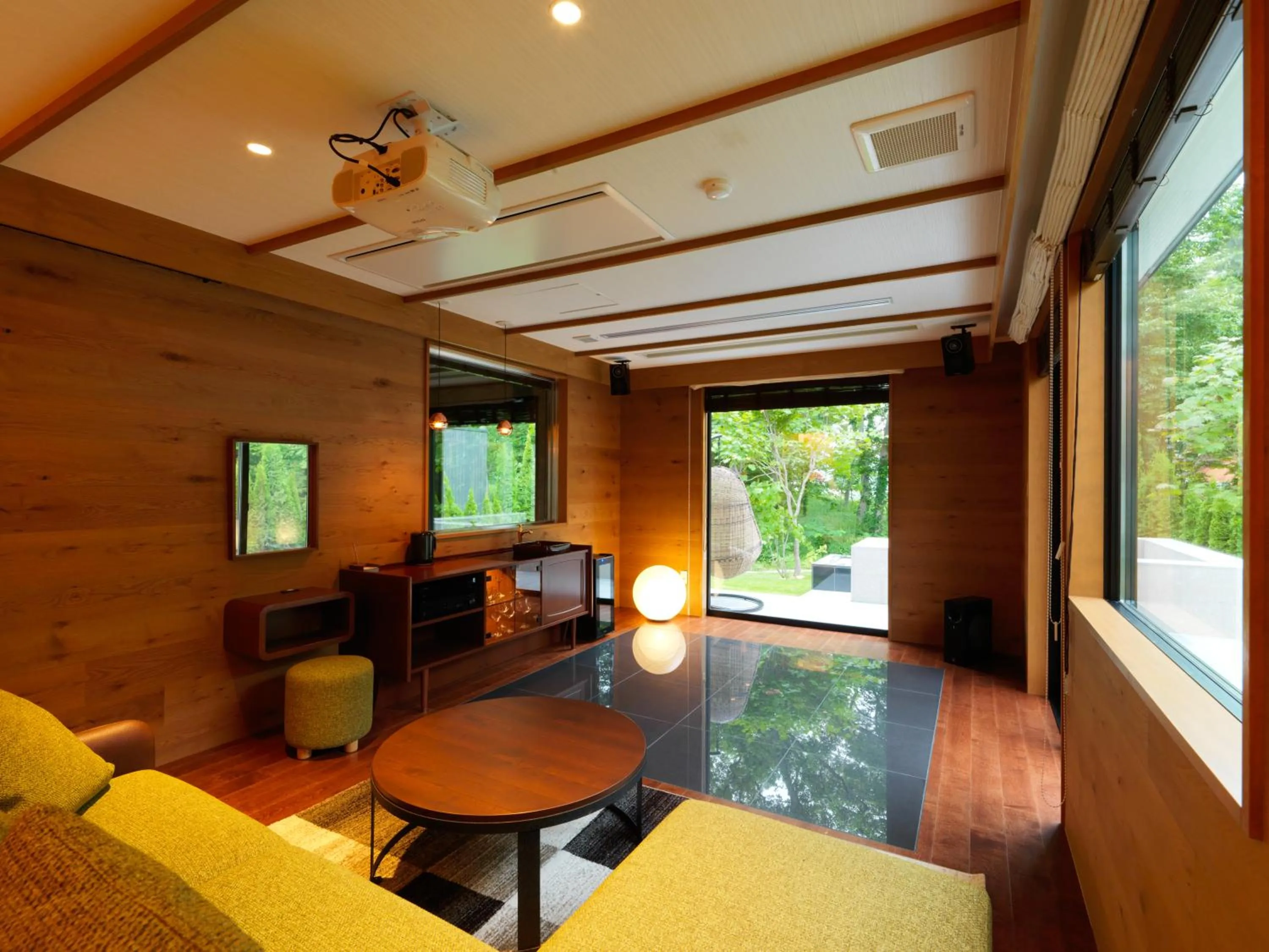 Living room in Hakodate Onuma Tsuruga Resort EPUY- 30km from Hakodate Station